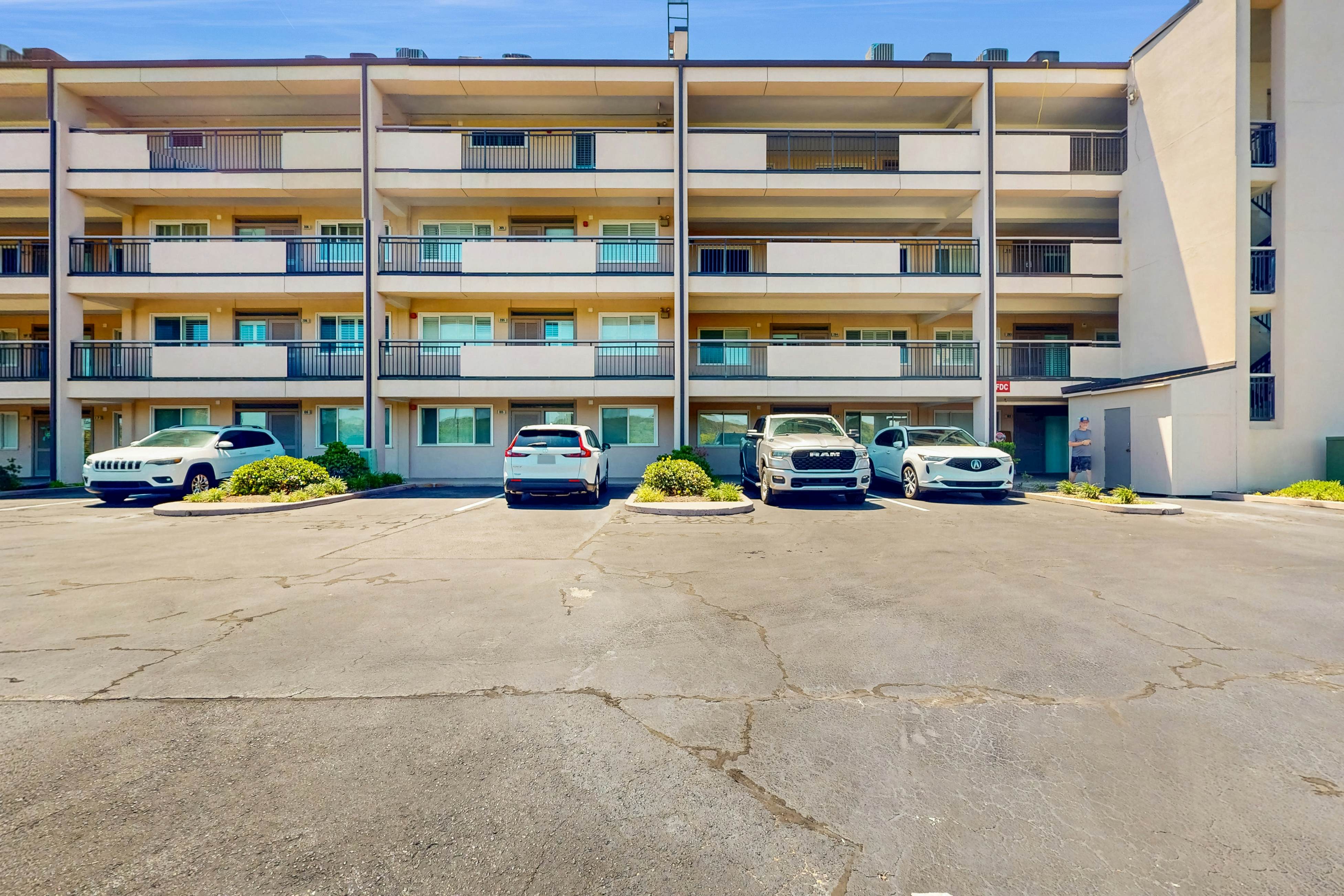 PKBW08 Beachwalk 104