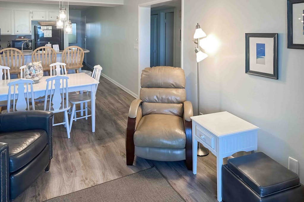 Second-Floor Condo in Oceanfront Location w/Shared Pool, Free WiFi, Water Views