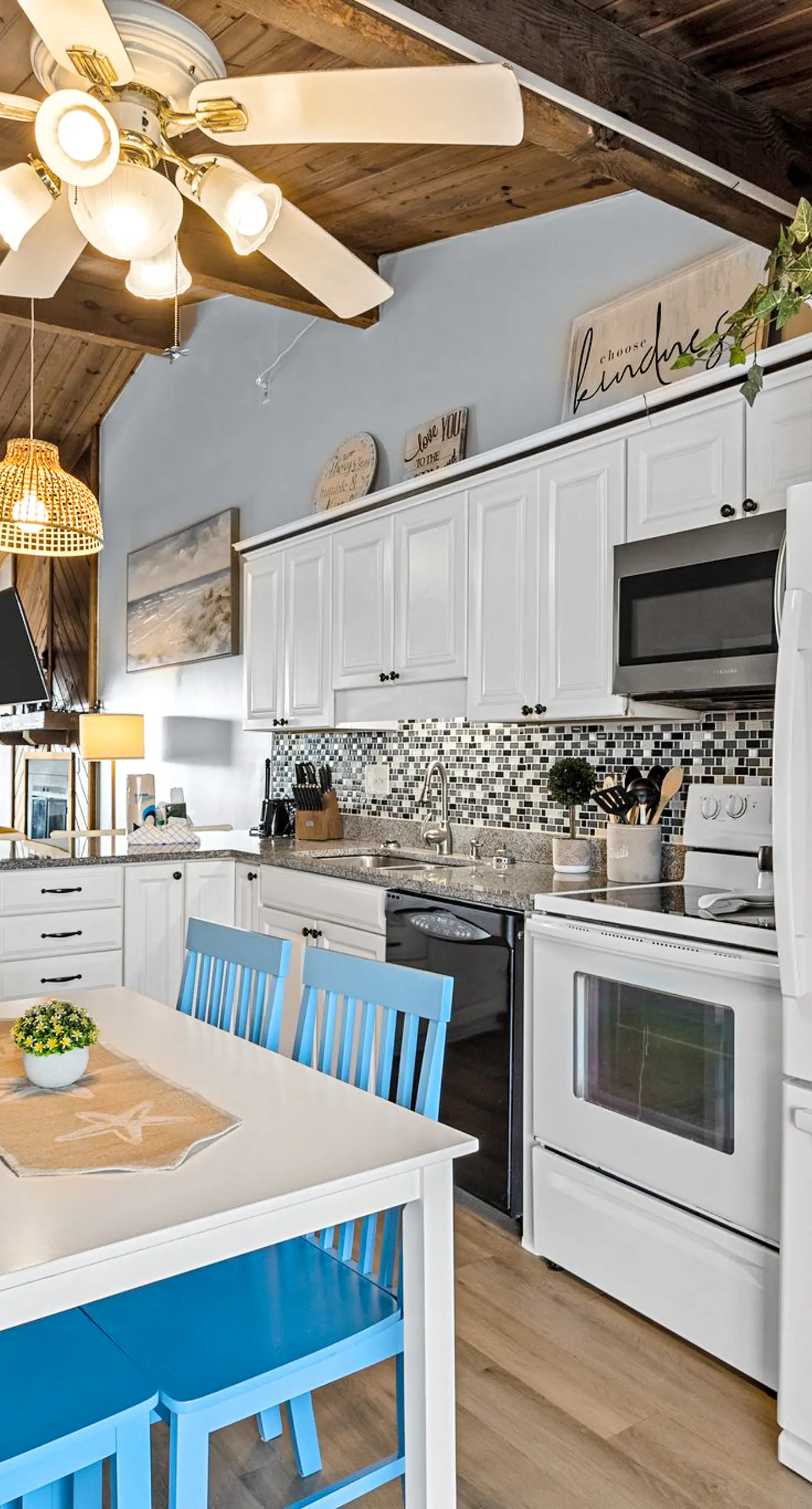 AB144 The Crows Nest