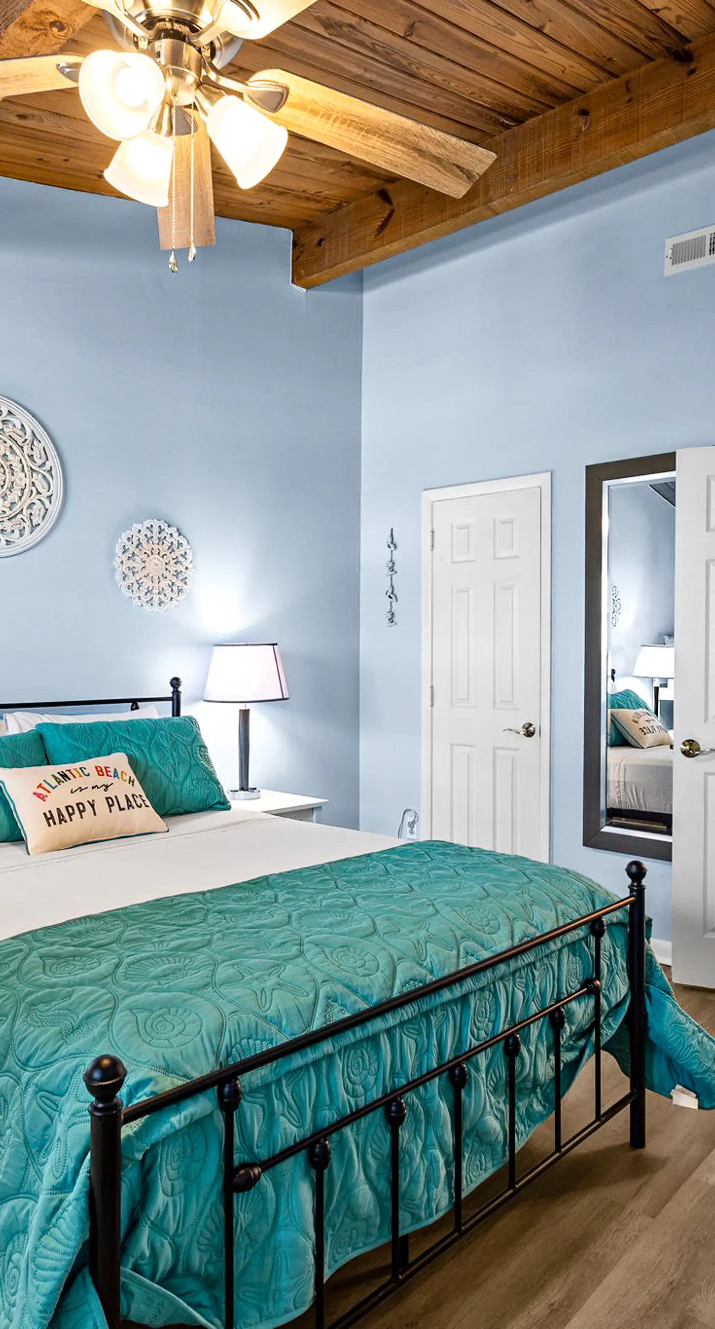 AB144 The Crows Nest