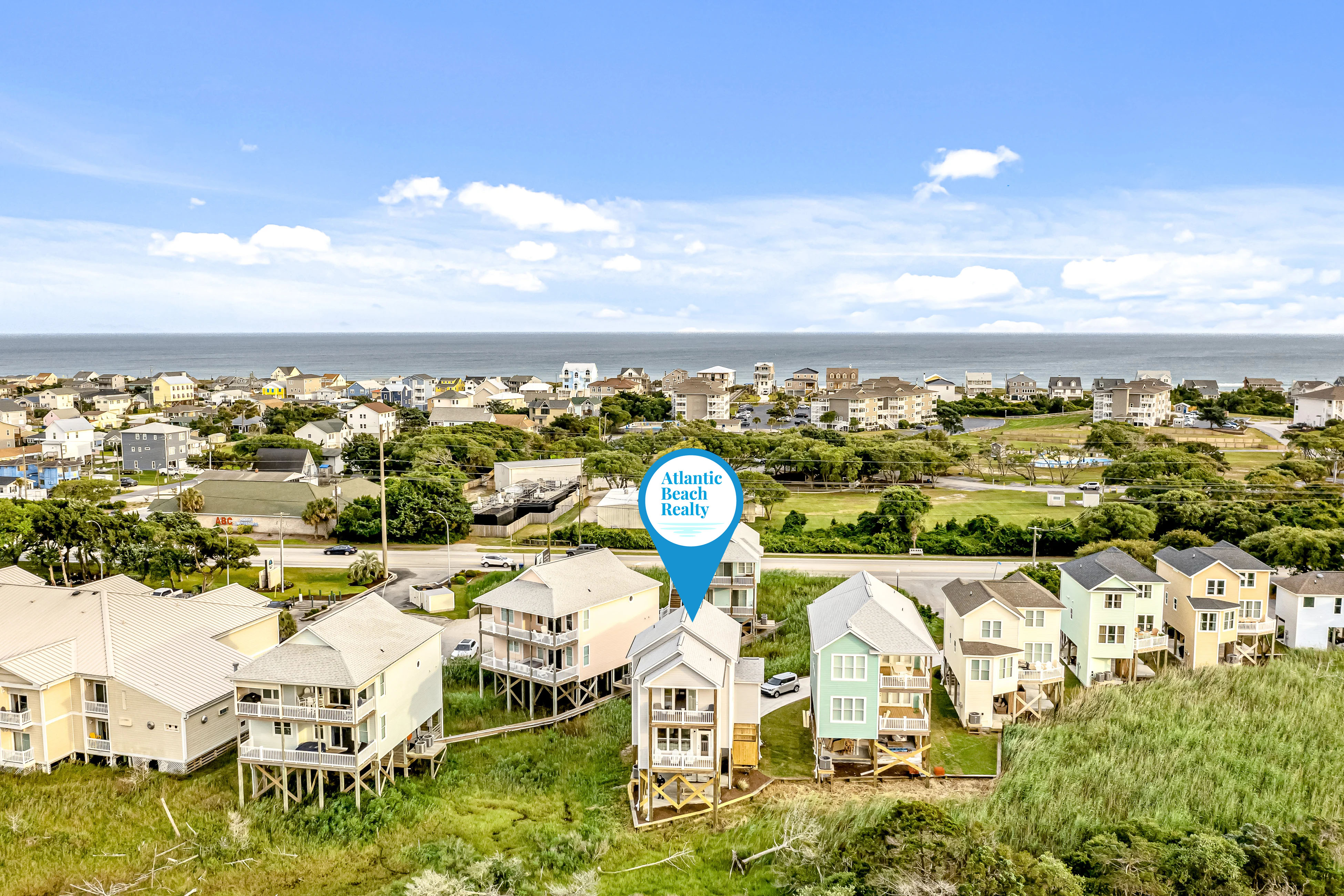 The Marsh Mellow: Modern coastal home with sound views!