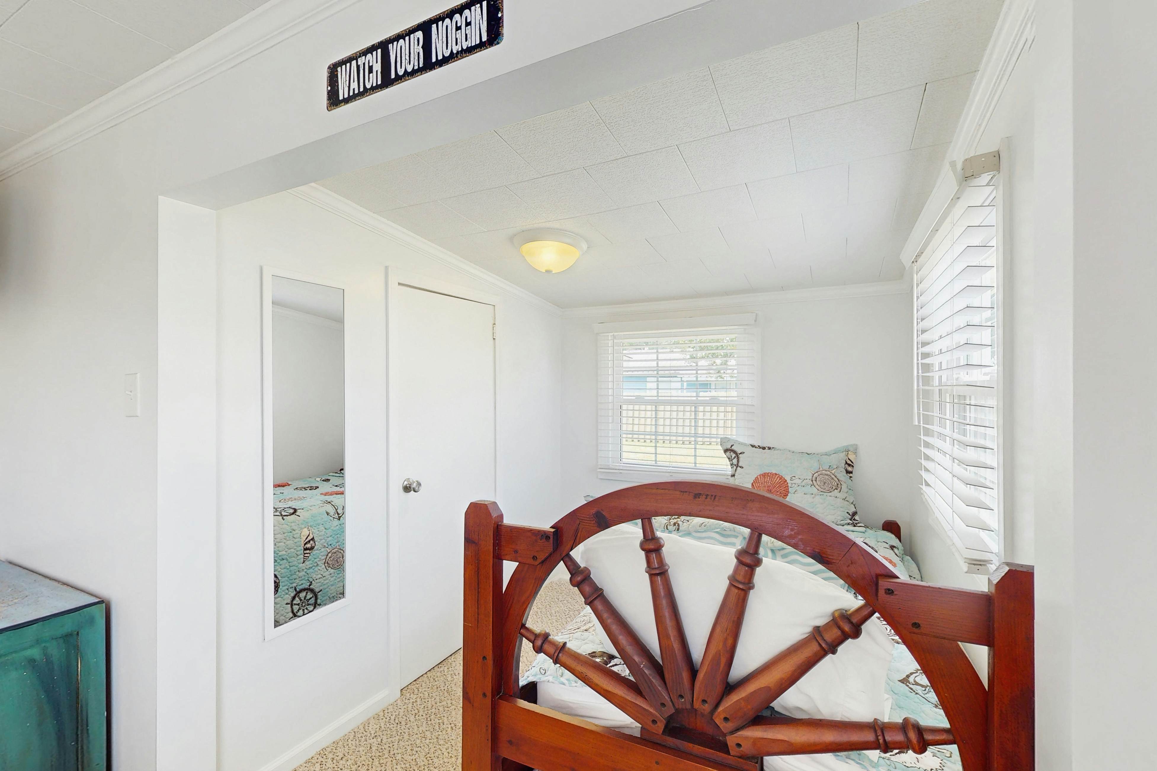 HI01 The Sleepy Sailor