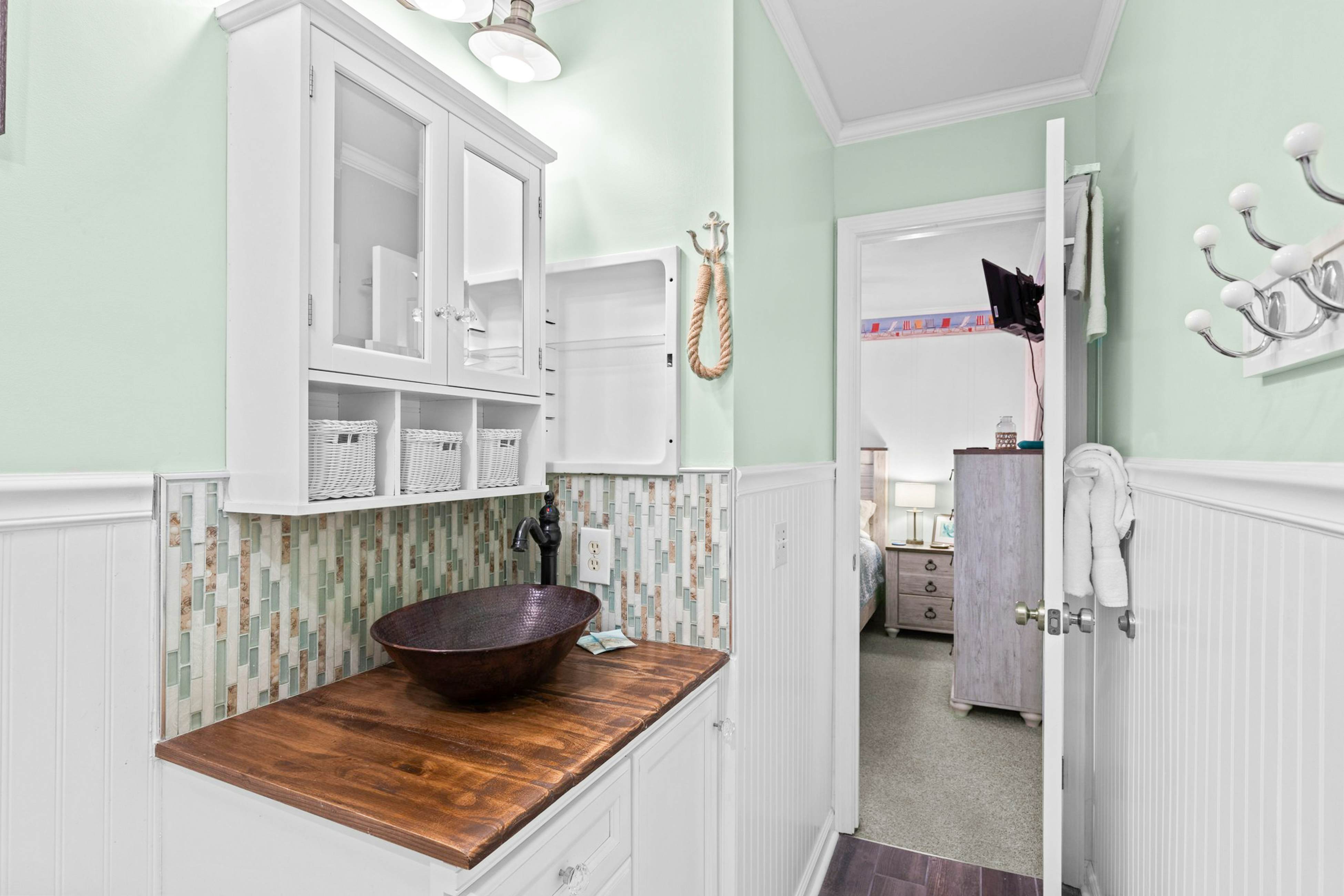 ABPAB160 Turtle Cove Retreat