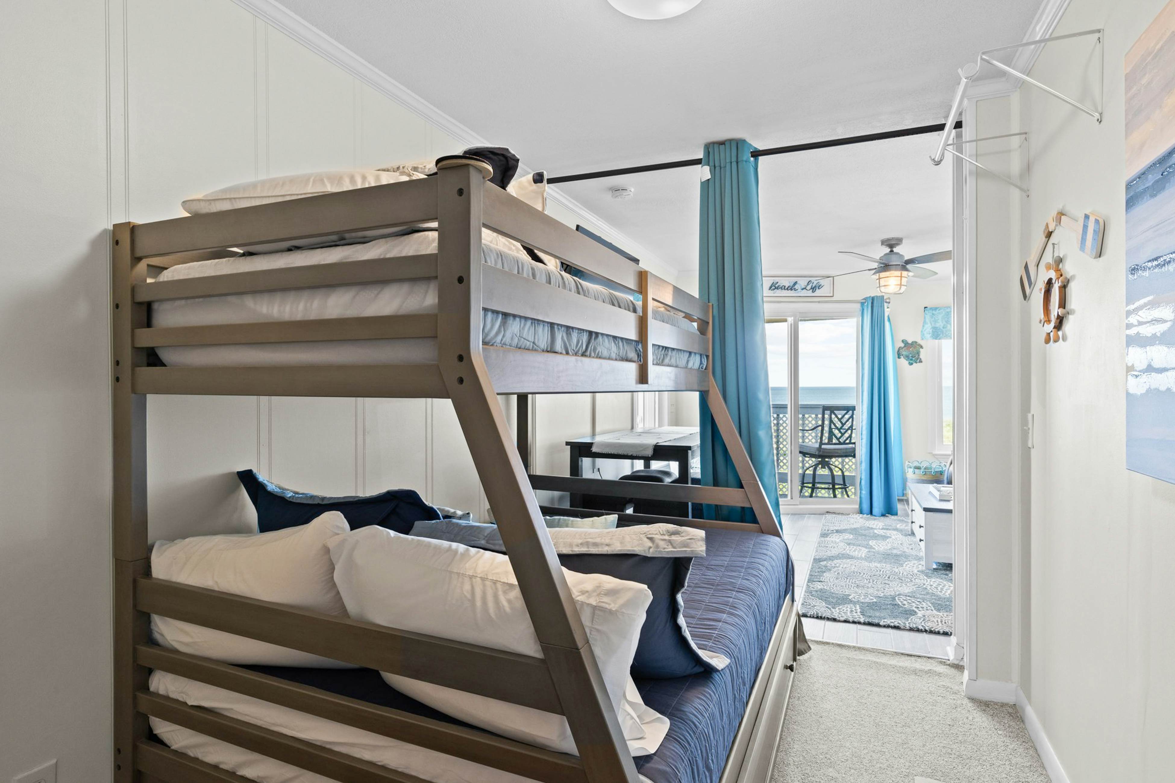 ABPAB160 Turtle Cove Retreat