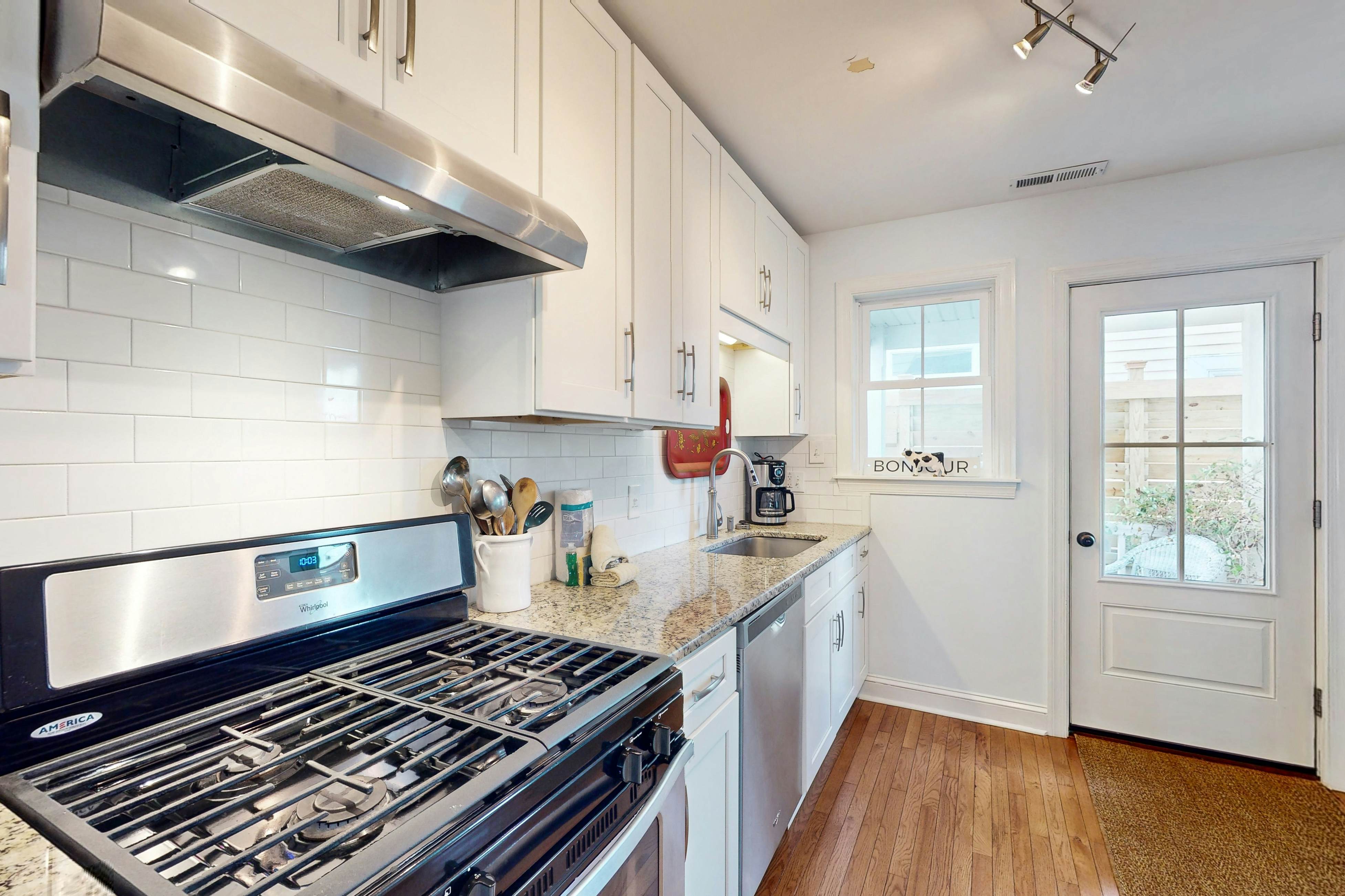 BFCT09 Sea Grass Cottage