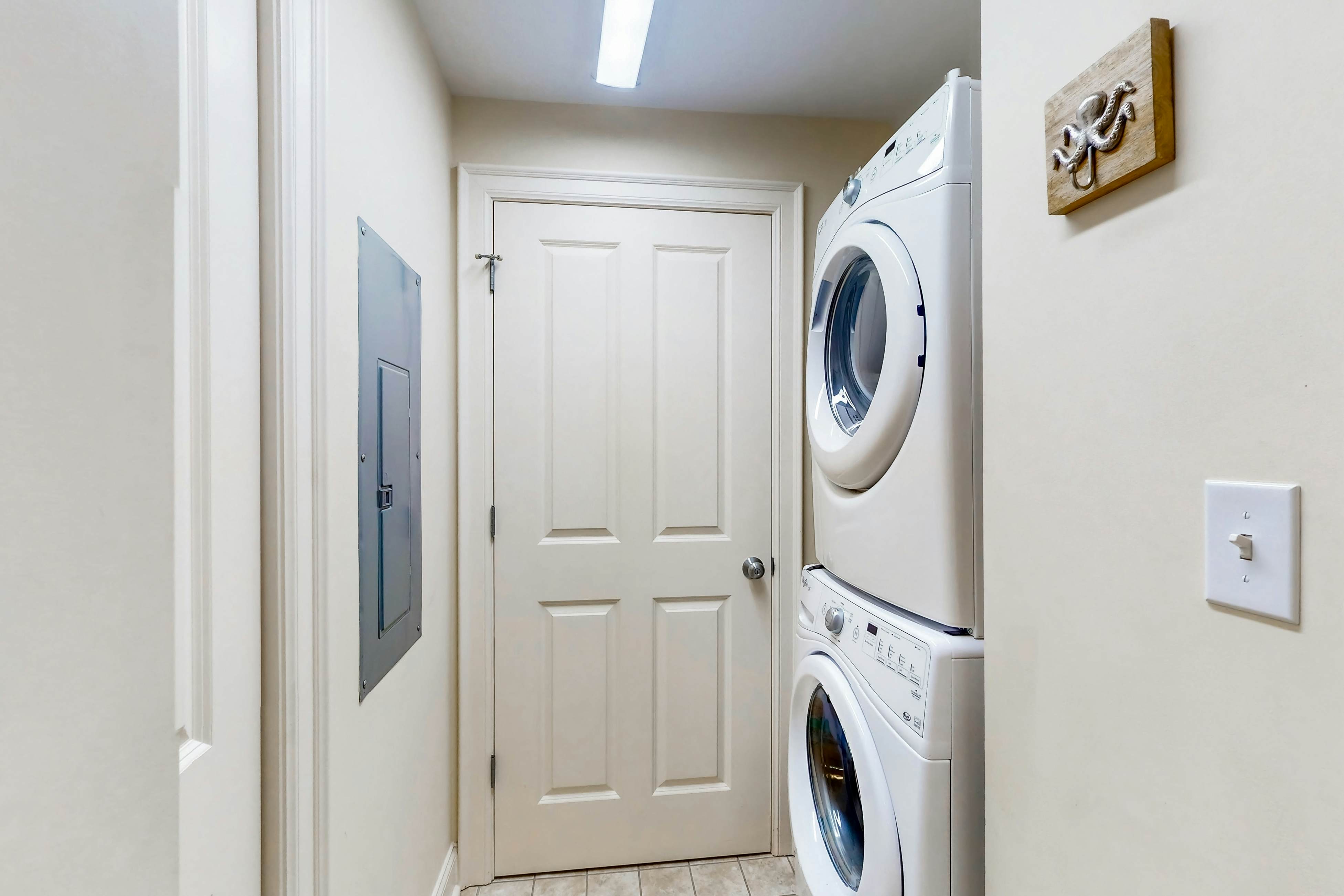 IBNC03 Seaview Paradise