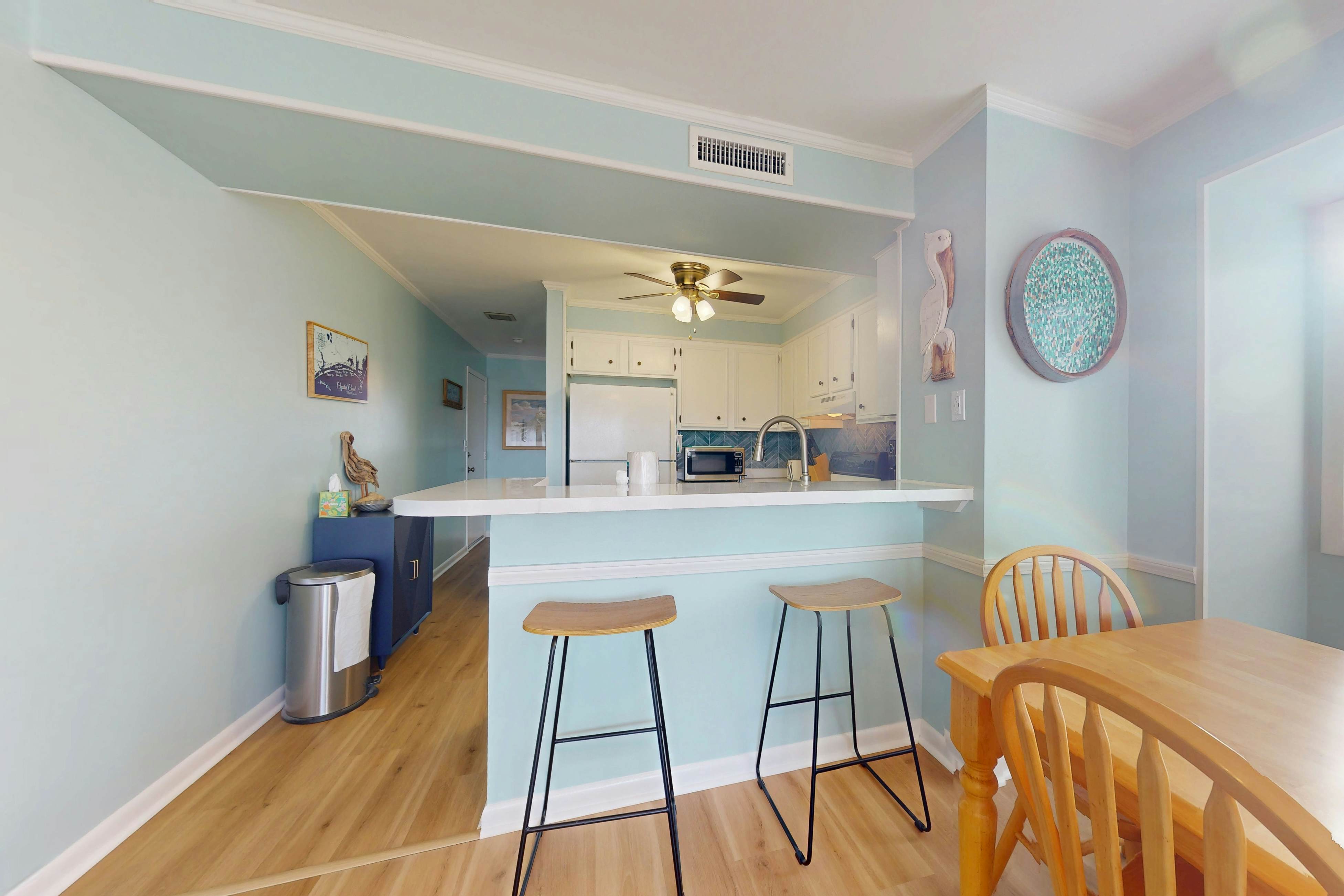 ABIBS153 Island Beach & Racquet Club H 201- Pelican Crossing