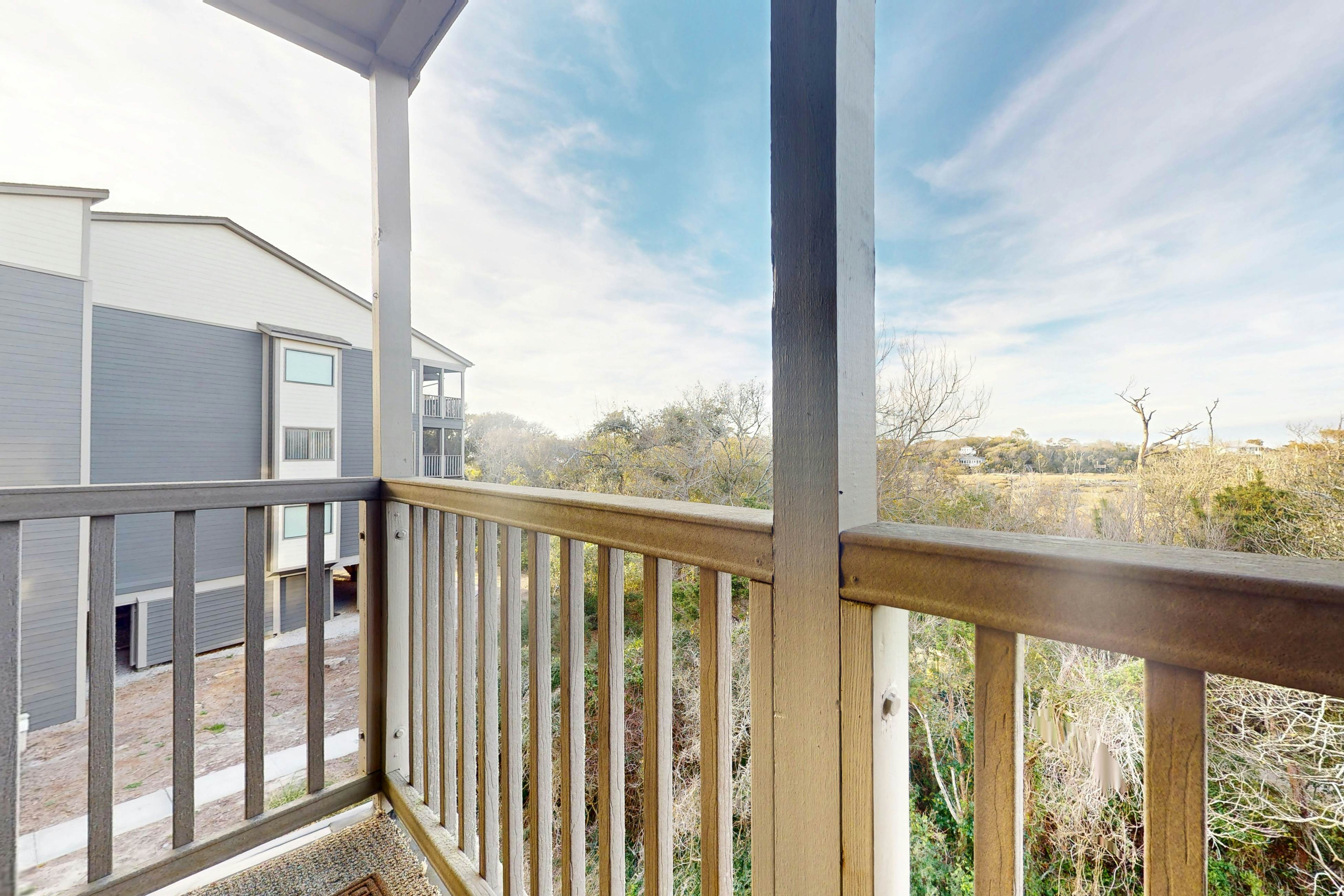 ABIBS153 Island Beach & Racquet Club H 201- Pelican Crossing