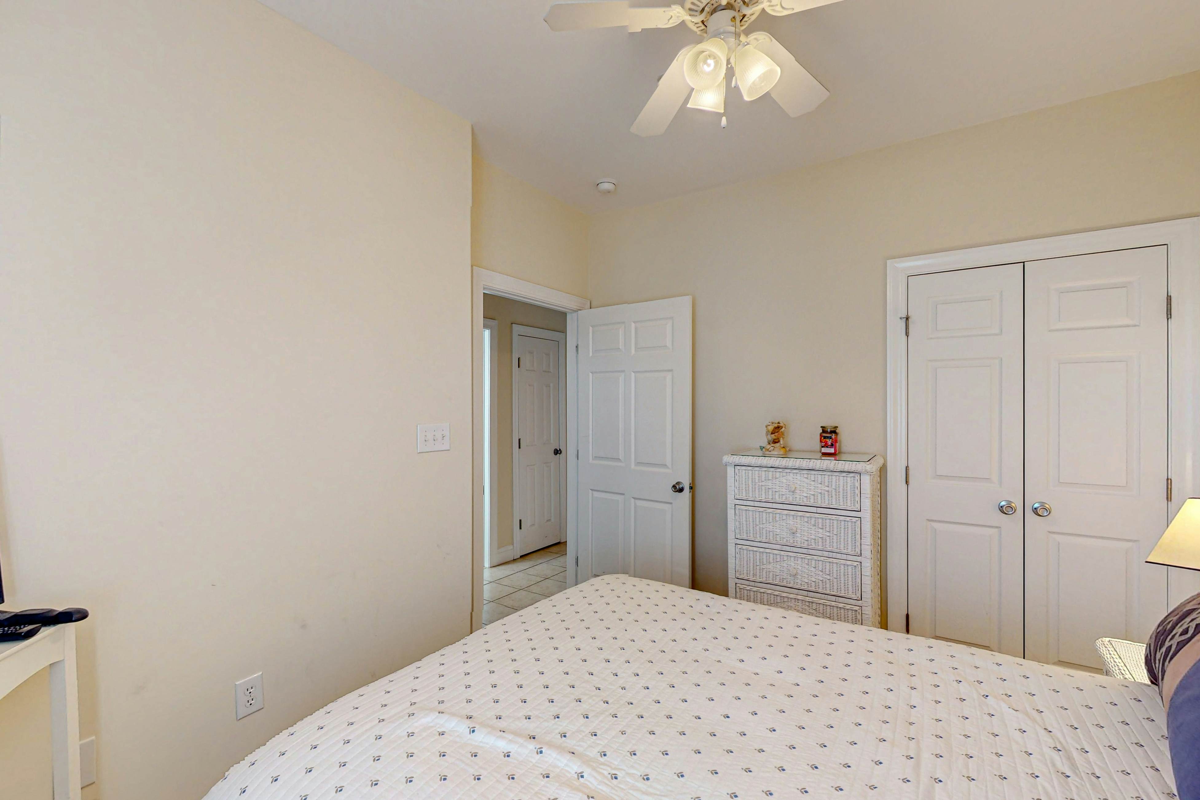 IBOC03 Peace On The Sound, Fun On The Beach