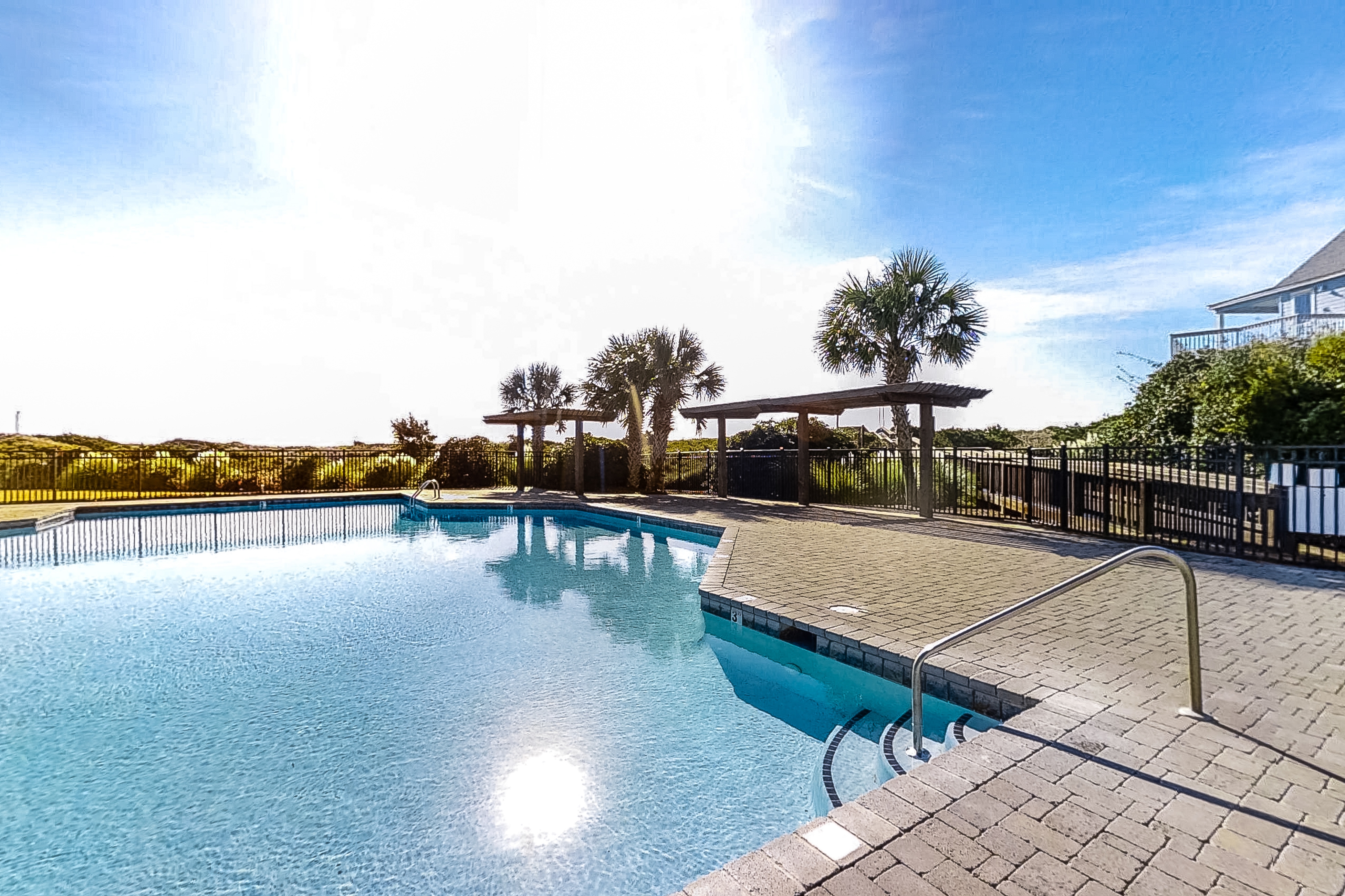Oceanfront, First-Floor Condo with Balcony, Ocean View & Shared Pools/Tennis