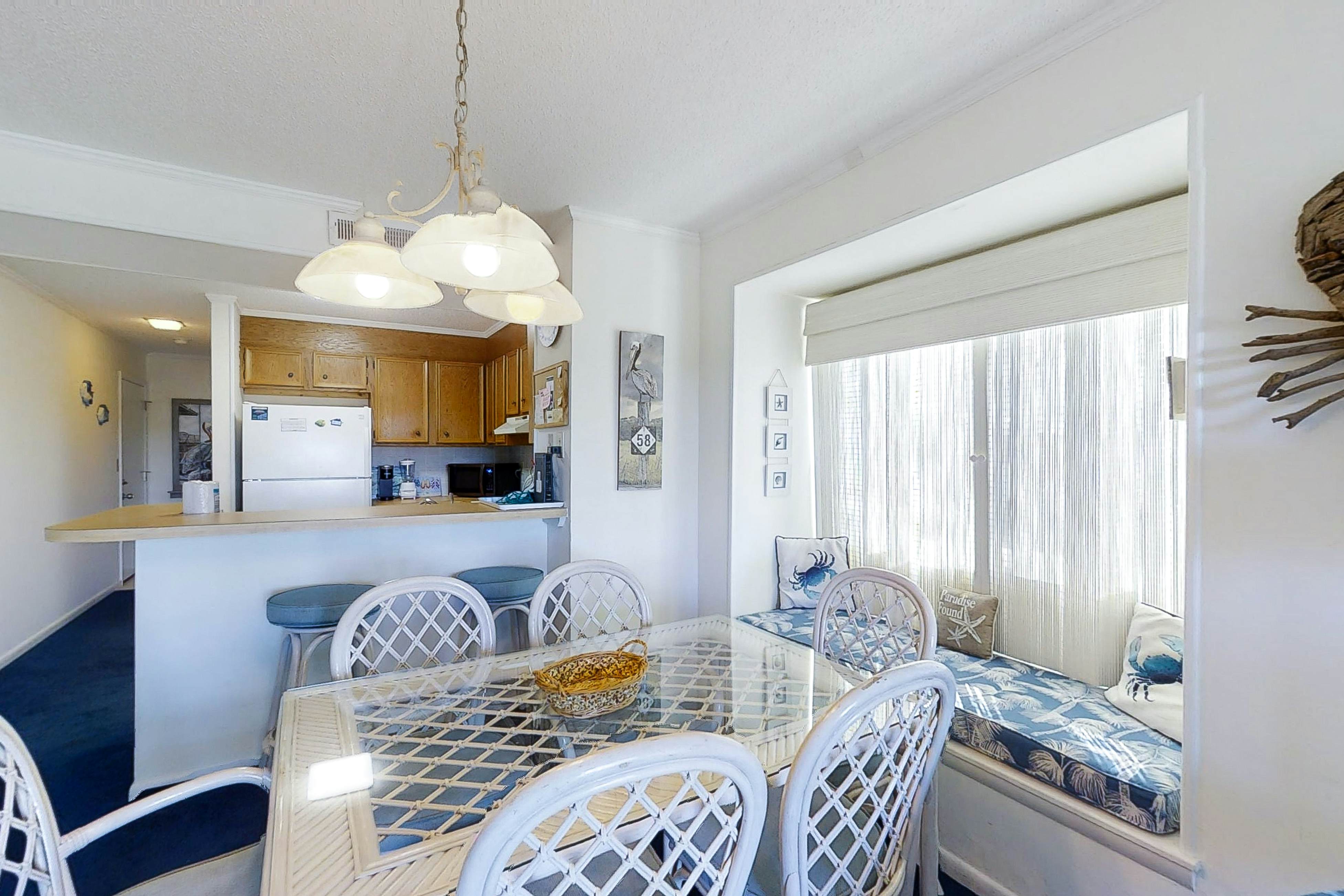 ABIBS46 Island Beach & Racquet Club G201