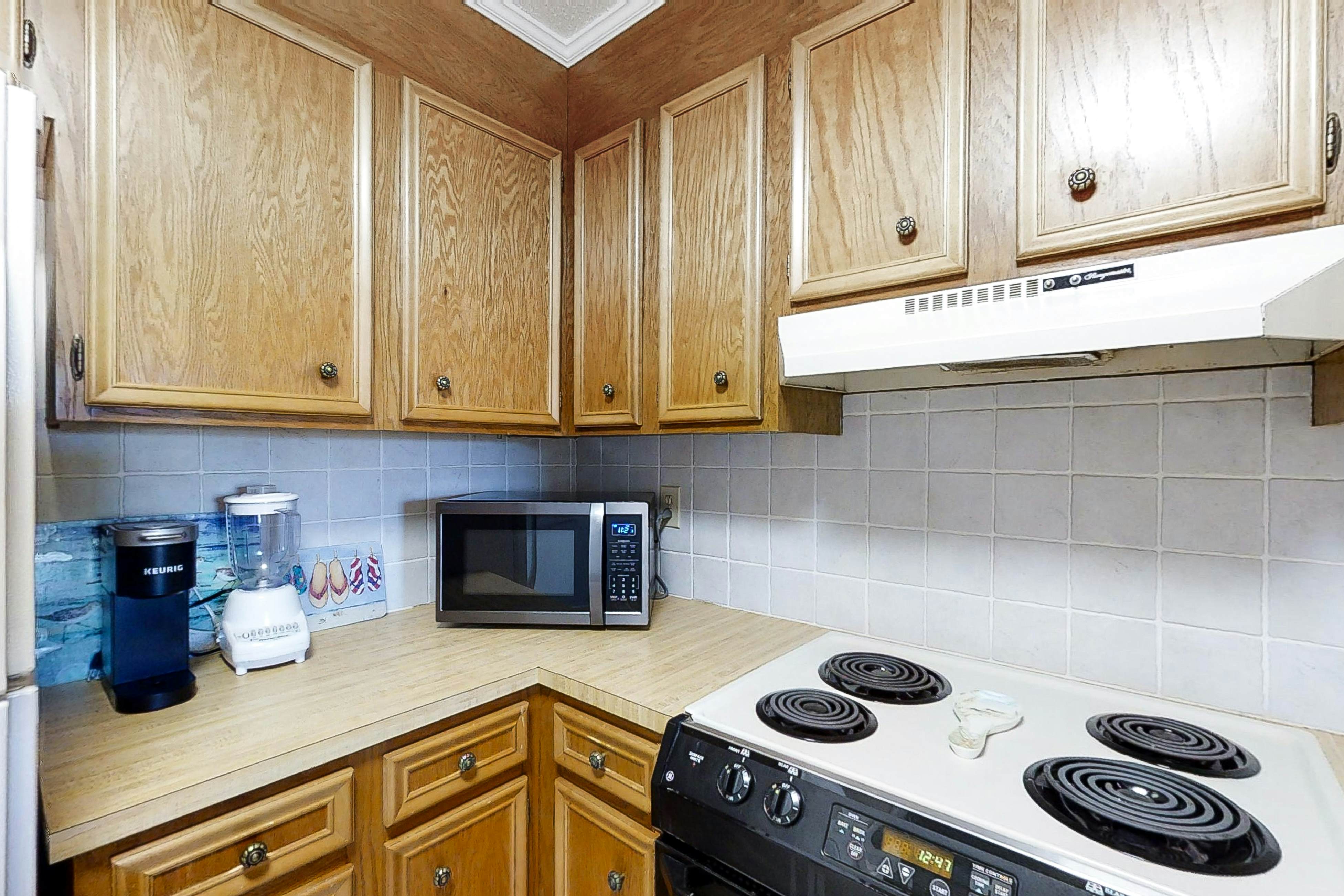 ABIBS46 Island Beach & Racquet Club G201