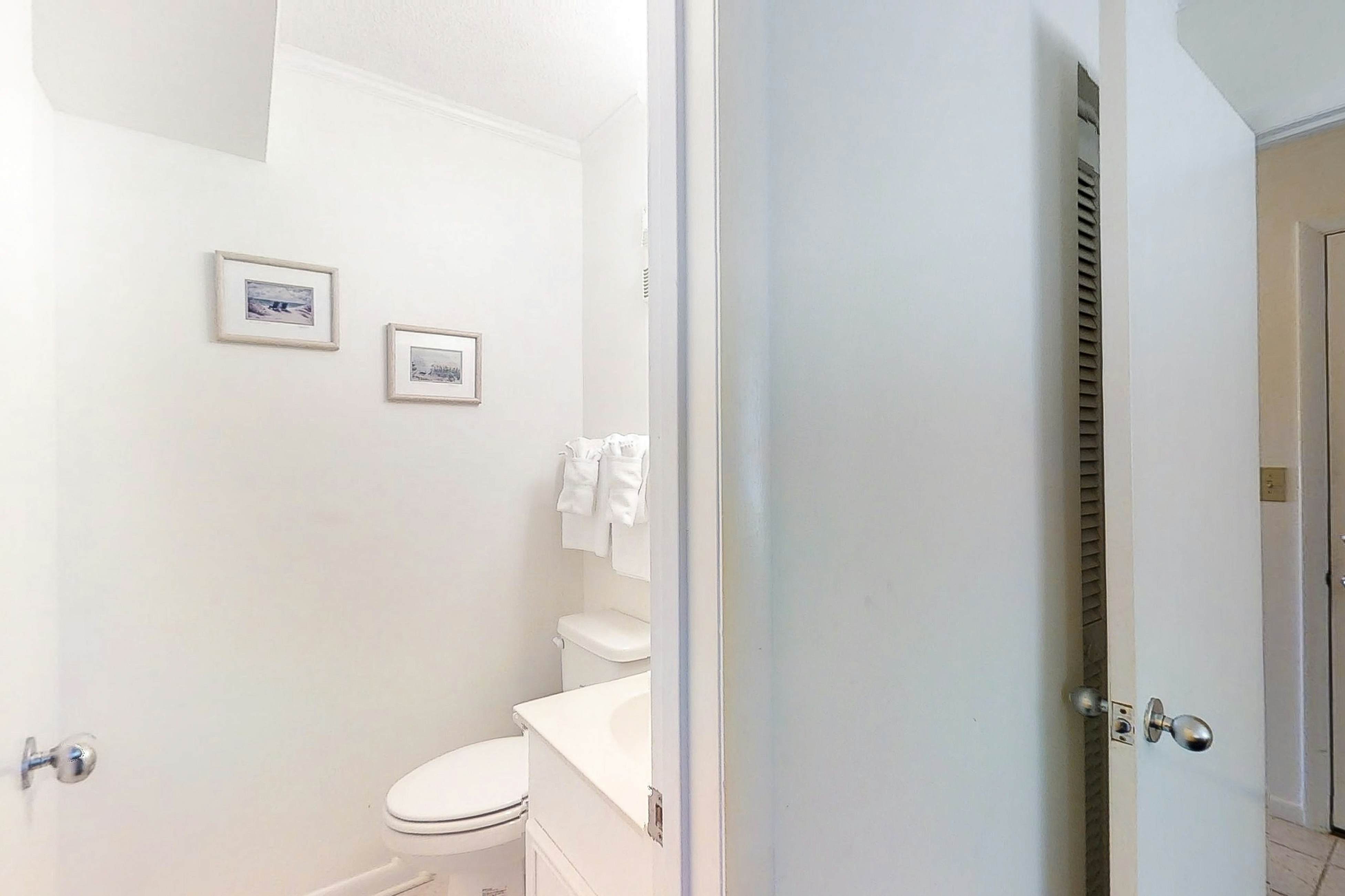 ABIBS46 Island Beach & Racquet Club G201