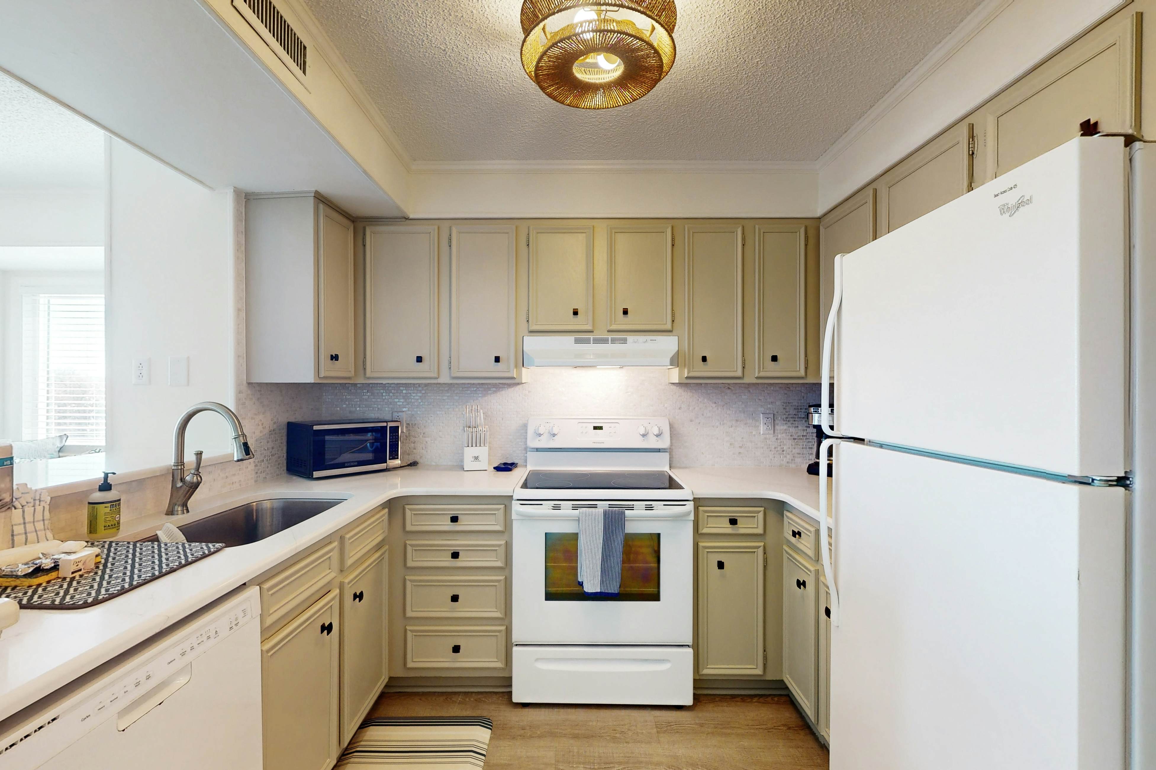 ABIBO36 Island Beach & Racquet Club A205