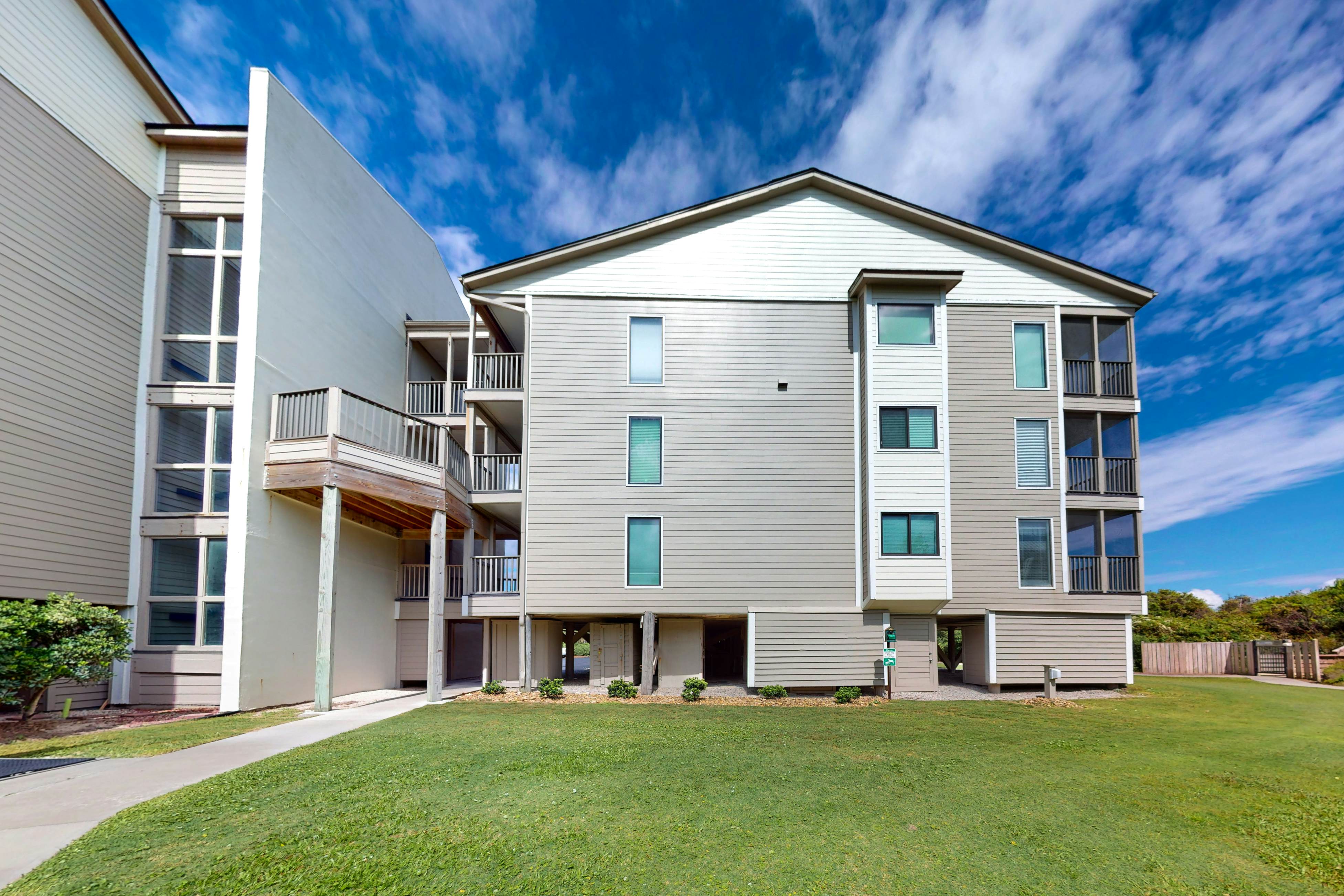 ABIBO36 Island Beach & Racquet Club A205