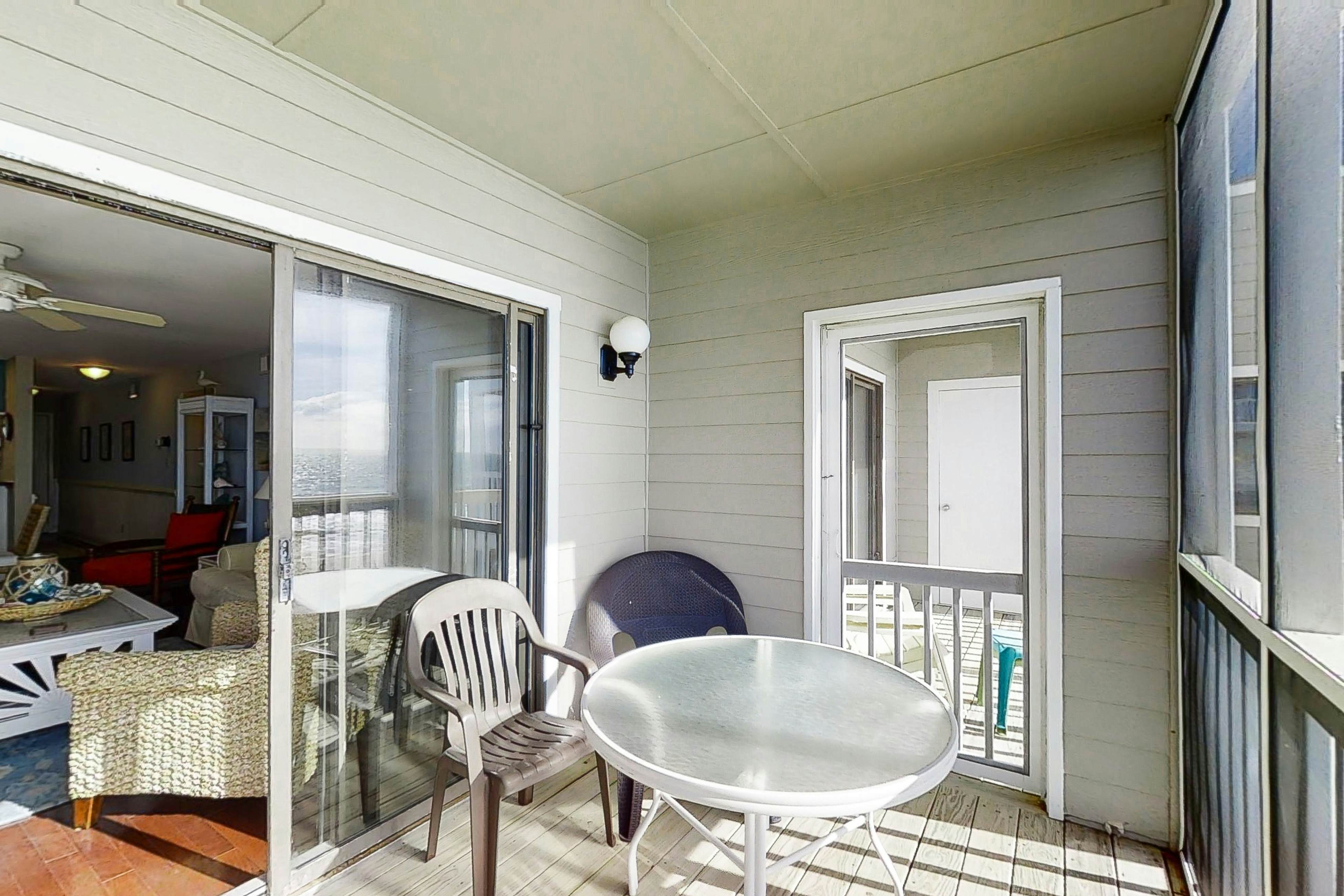 PKBR01 Breakers C-22