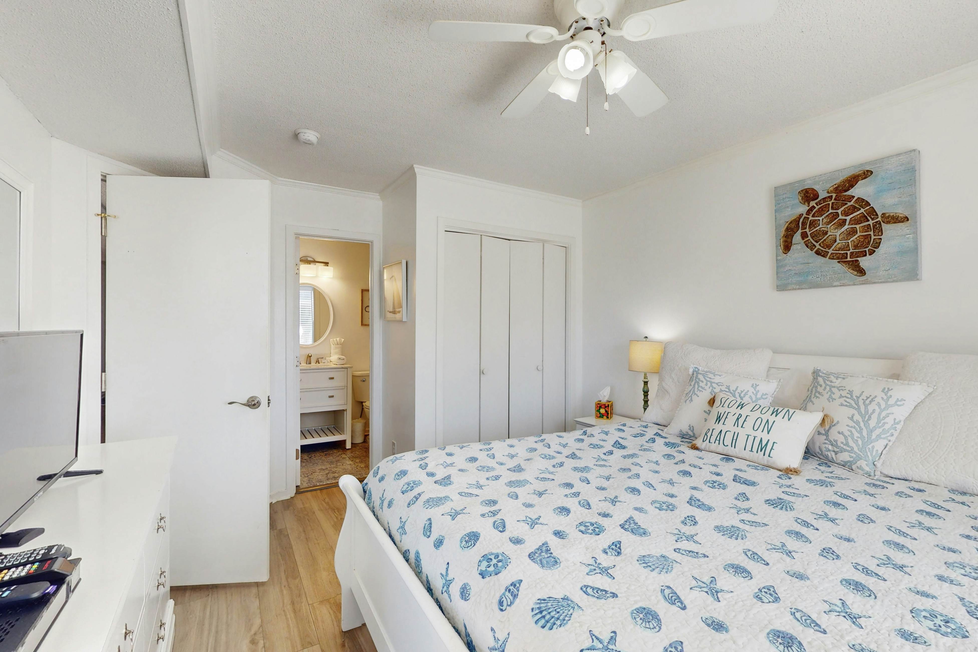 ABPAB166 Sandy Shores