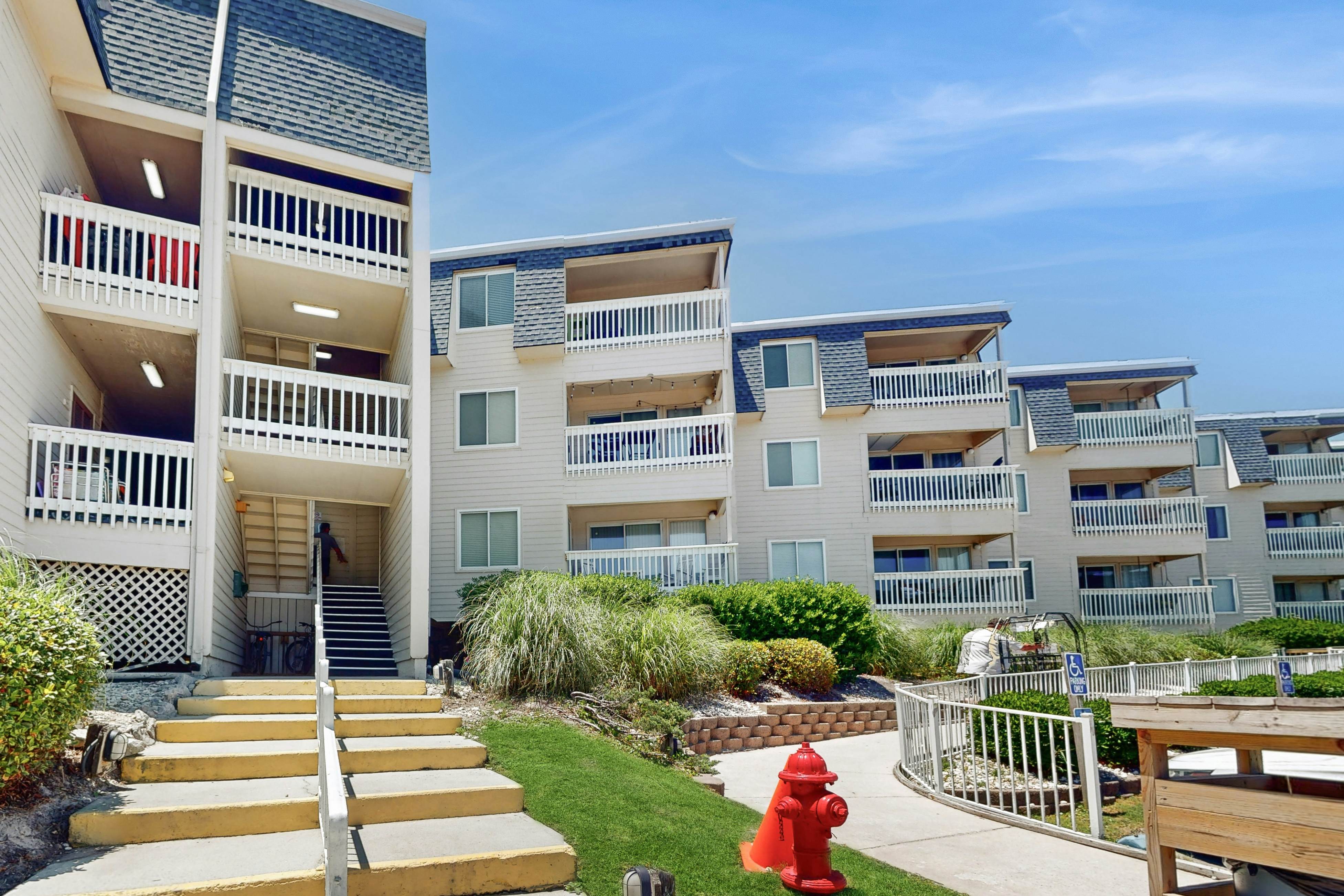 ABPAB167 Blue Haven Beach Retreat