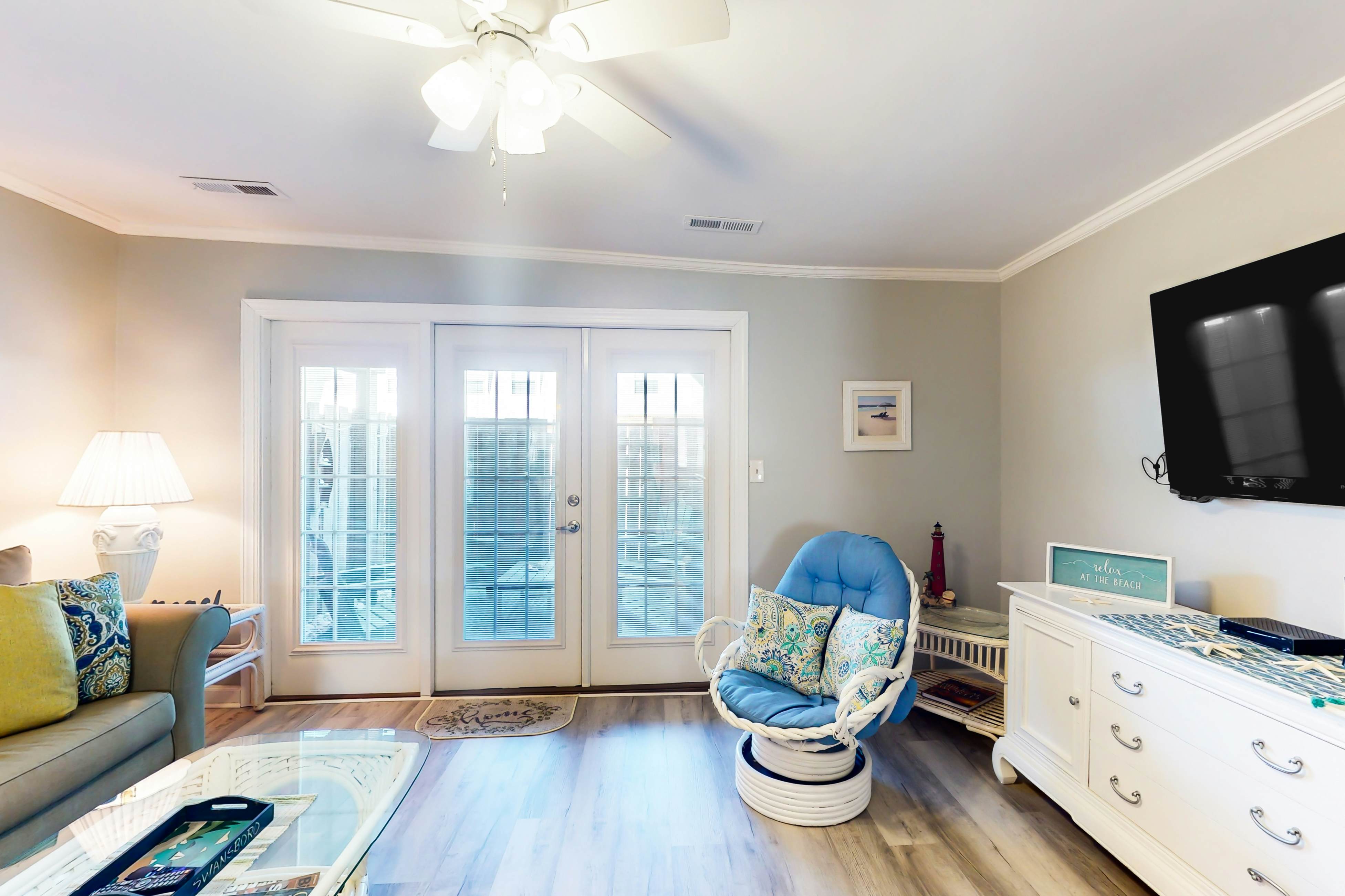 PKT11 A Step from the Beach