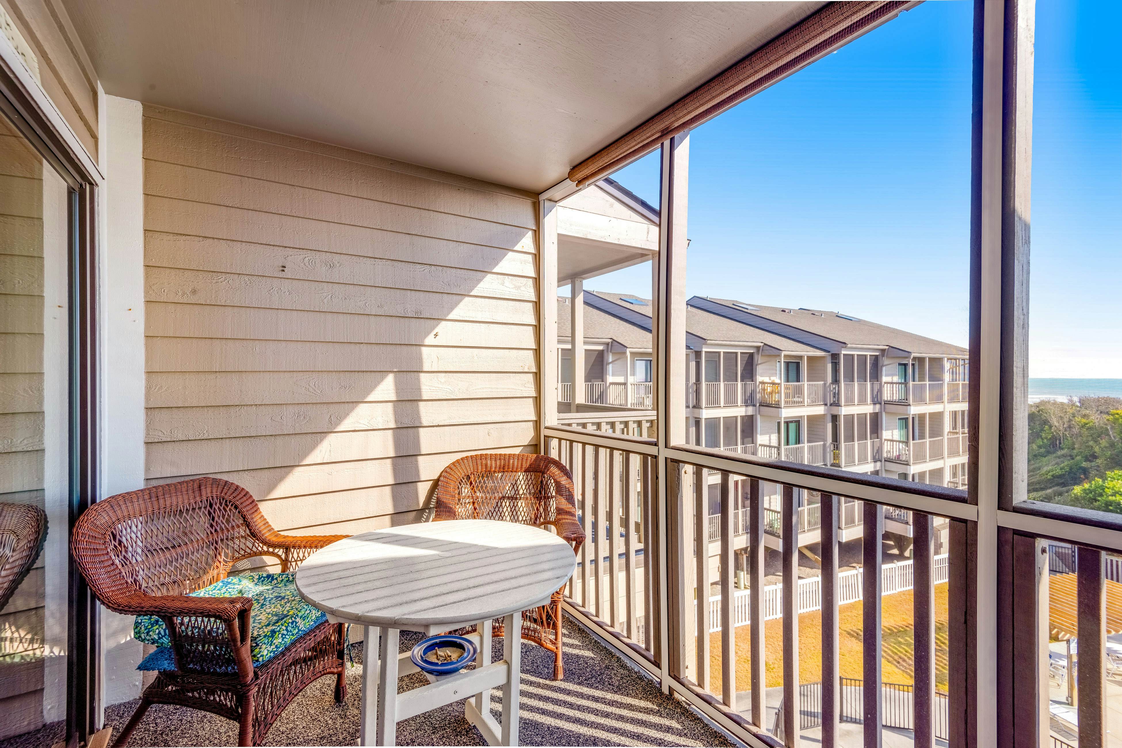 ABIBO43 Island Beach & Racquet Club B302