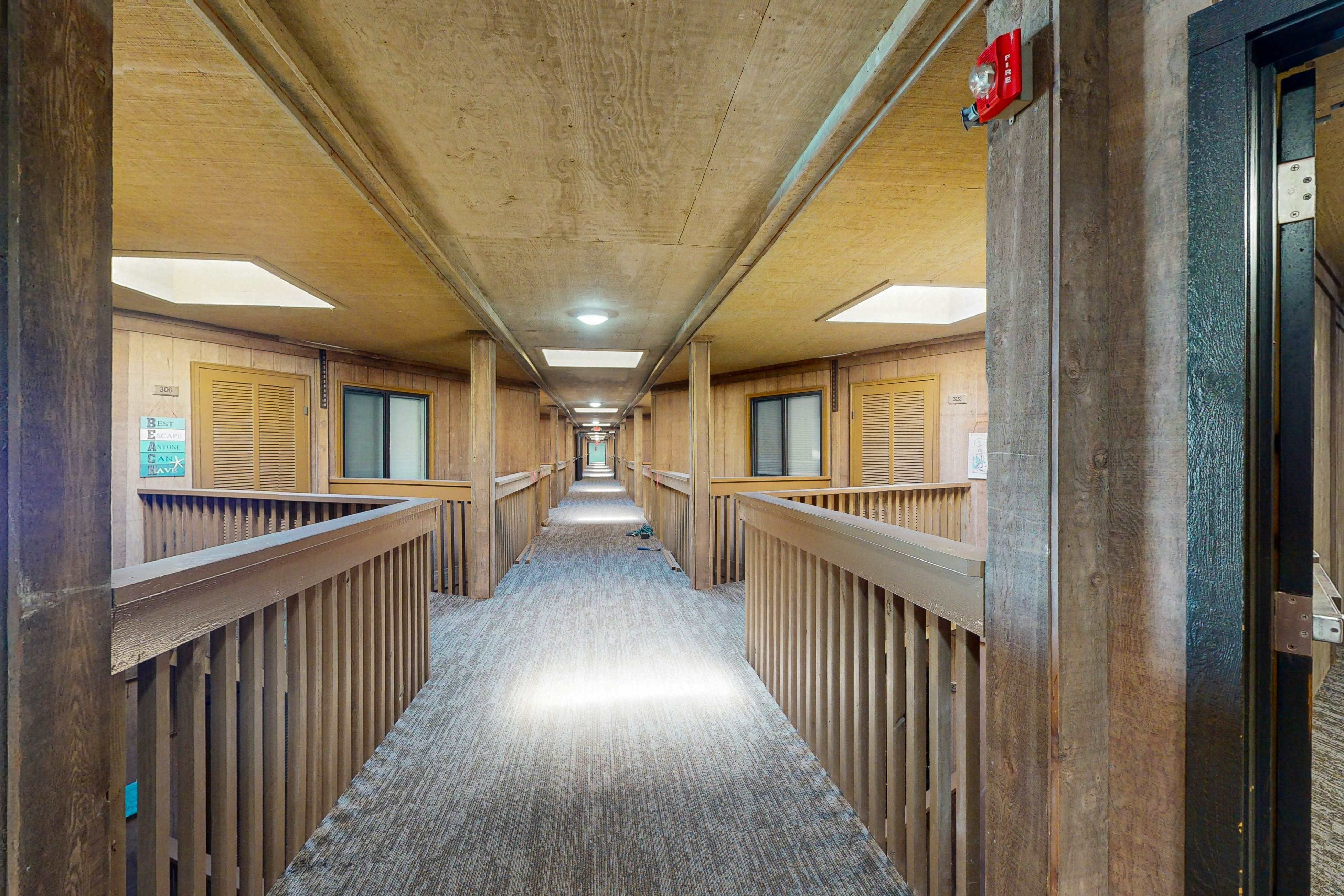 ABSS151 Seaspray 305