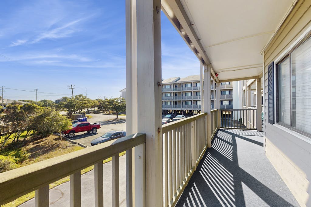 1st floor oceanside condo at Island Beach with balcony & shared outdoor pools