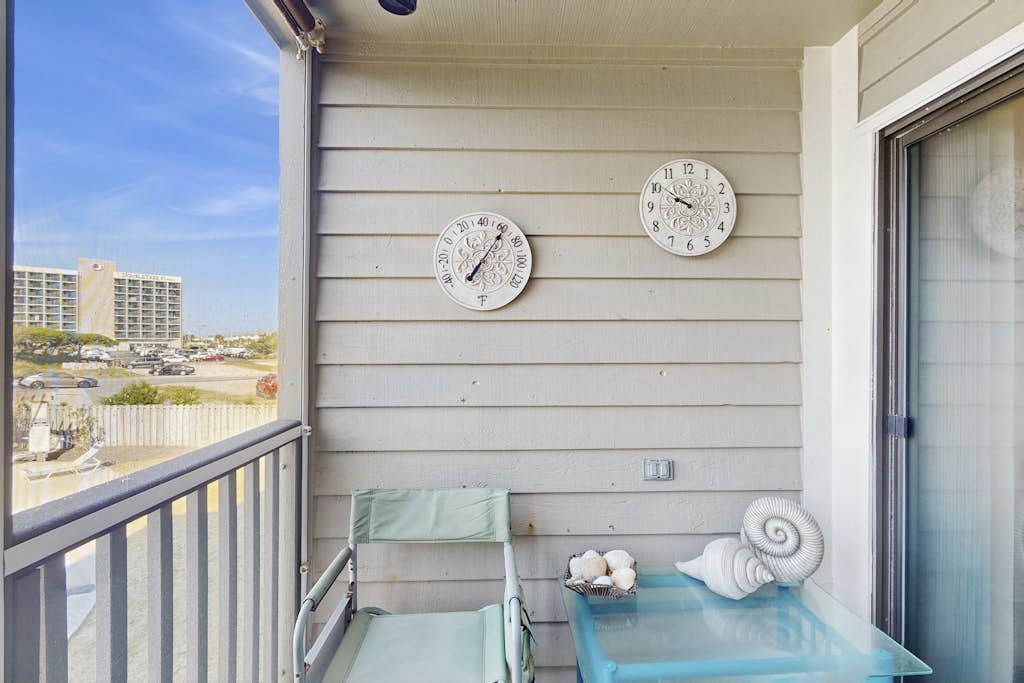 1st floor oceanside condo at Island Beach with balcony & shared outdoor pools