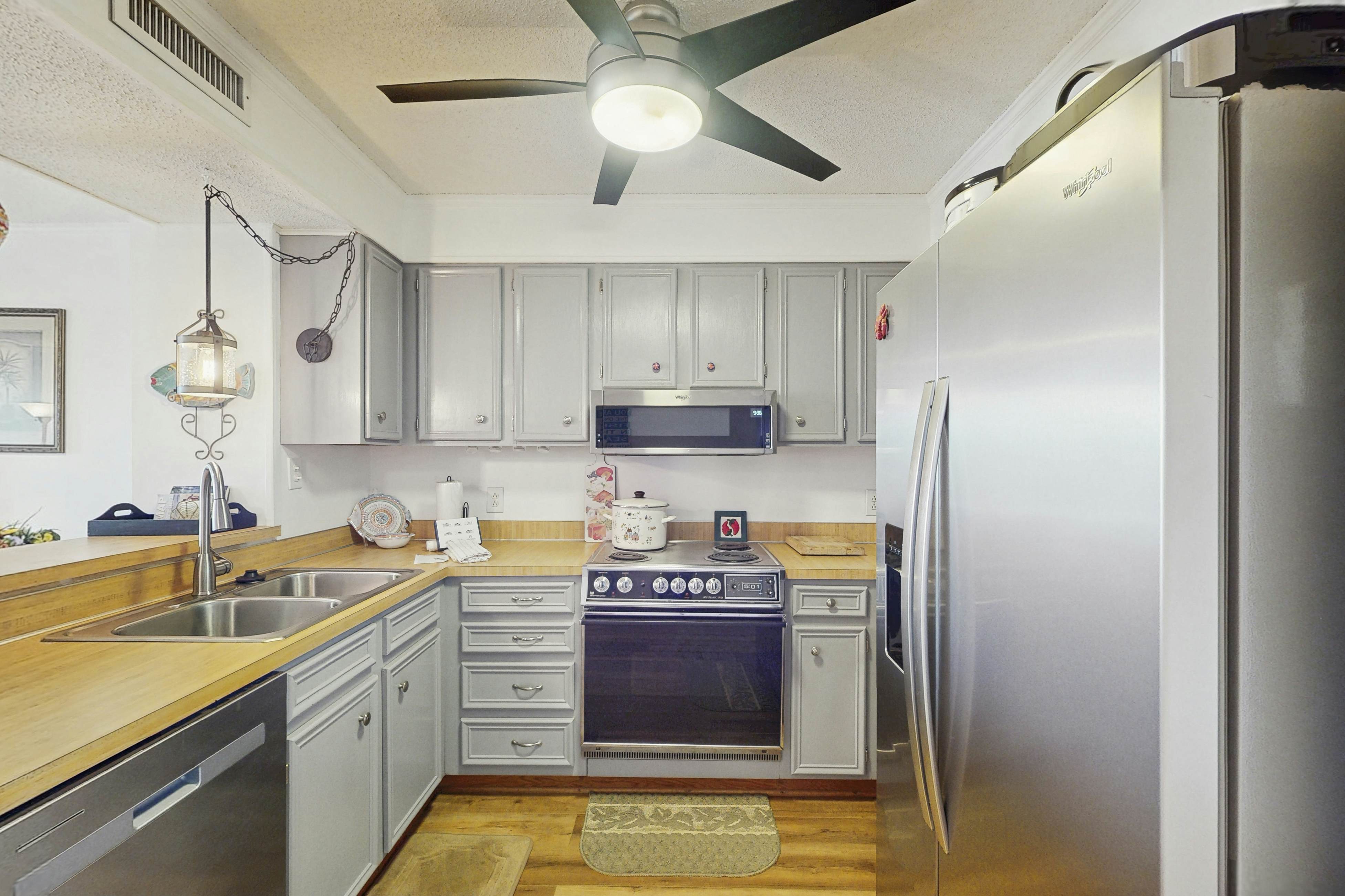 ABIBO45 Island Beach & Racquet Club  B109