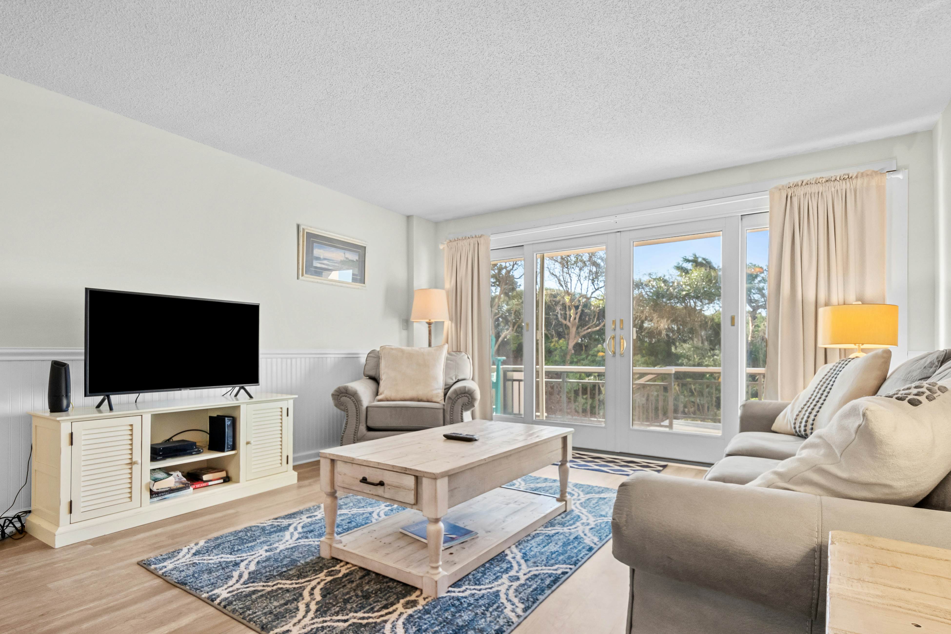 PKBW03 Beachwalk 103