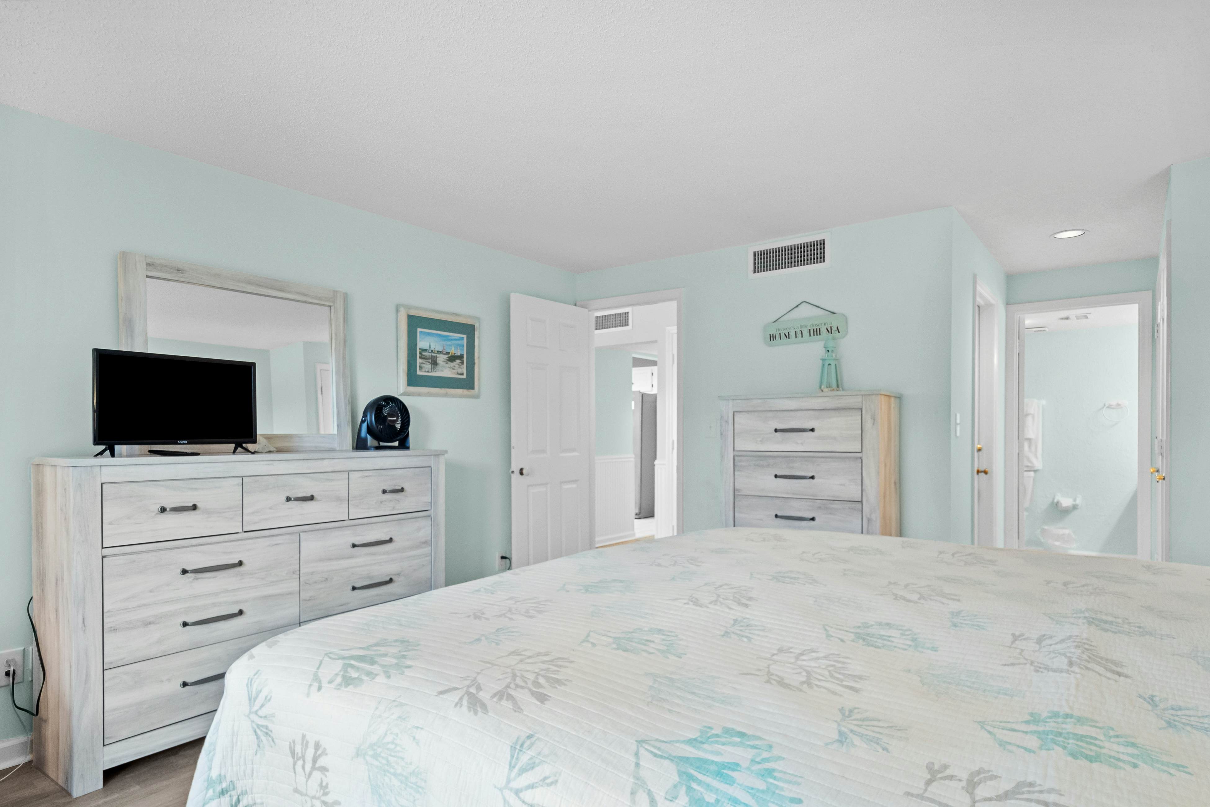 PKBW03 Beachwalk 103