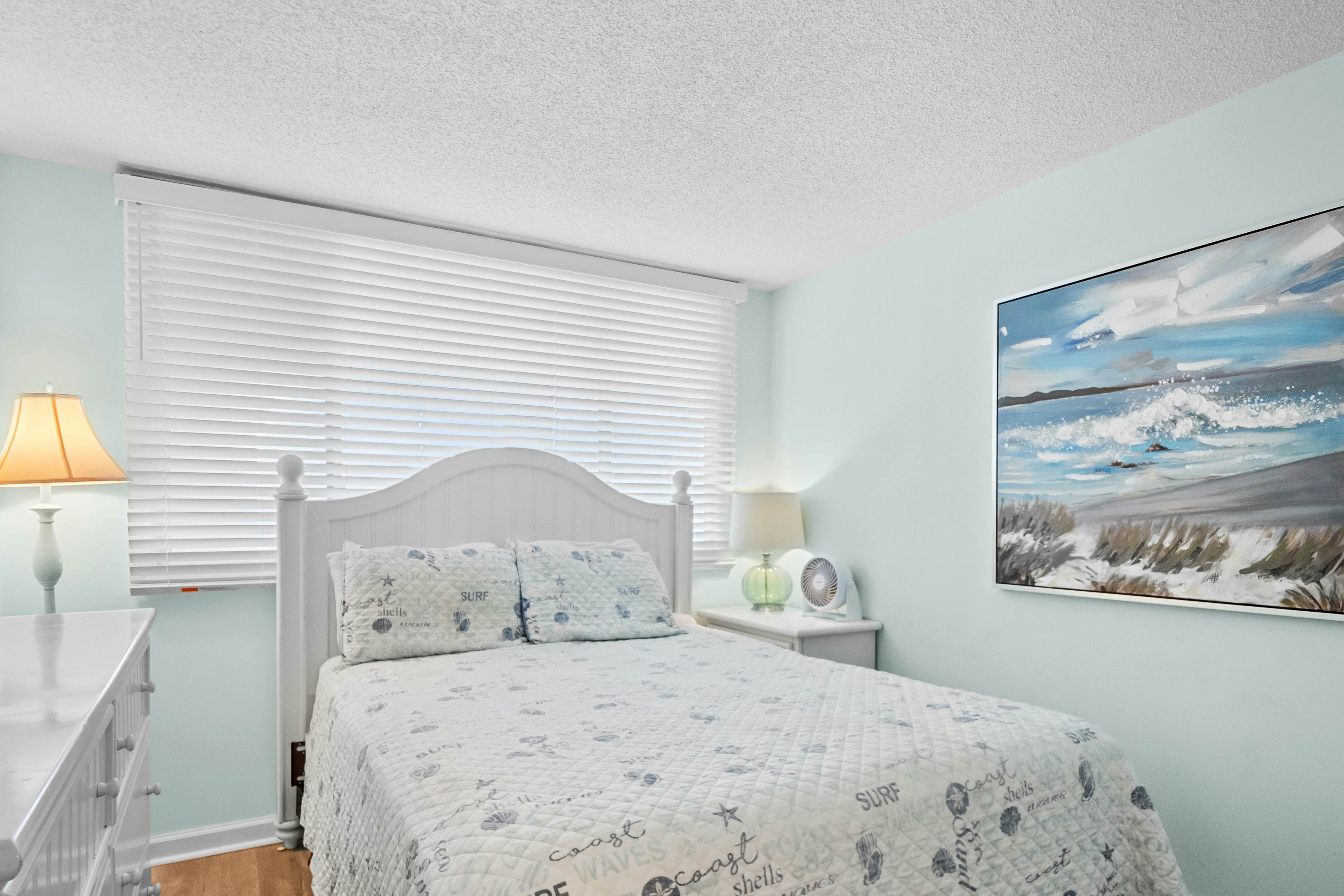 PKBW03 Beachwalk 103