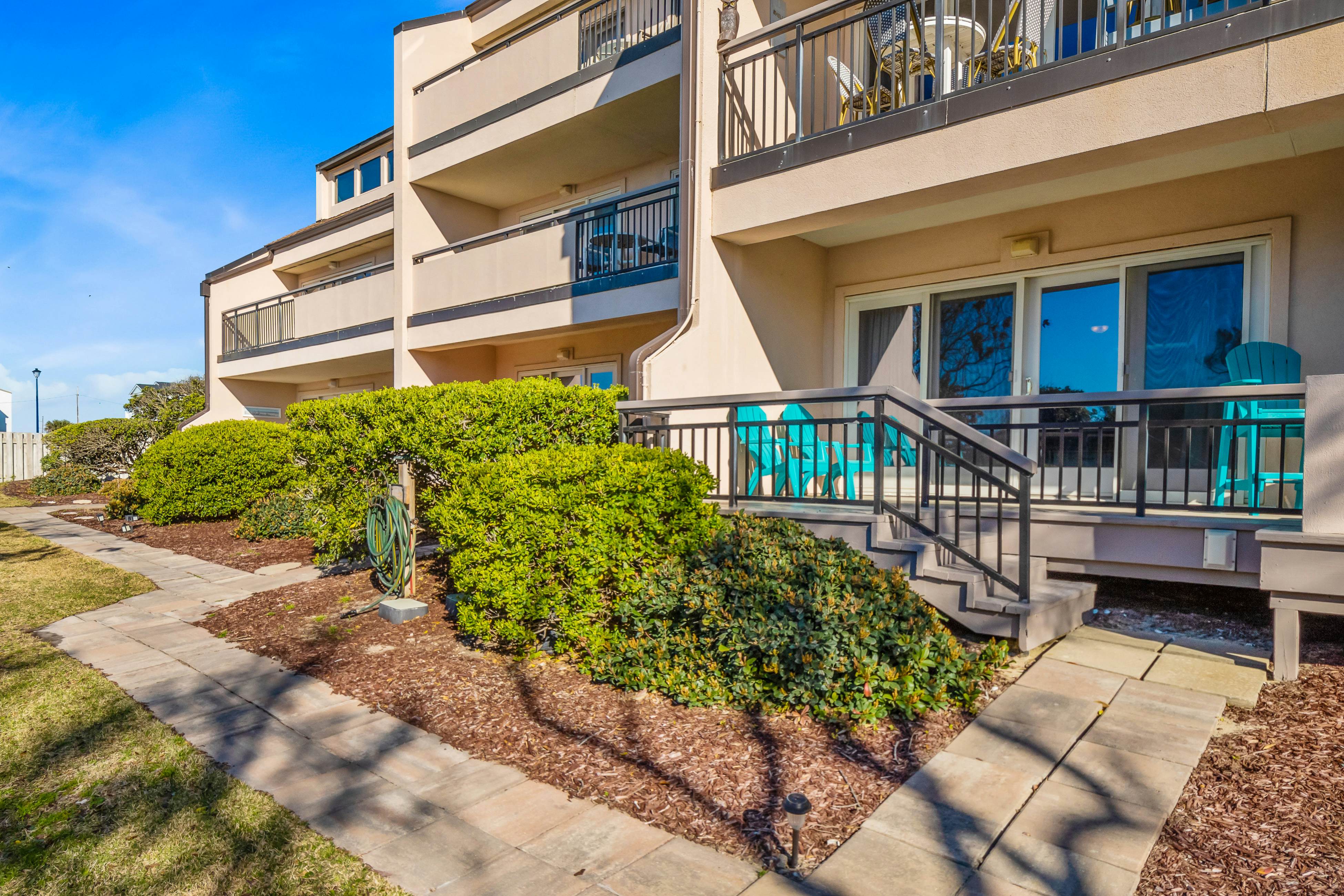 PKBW03 Beachwalk 103