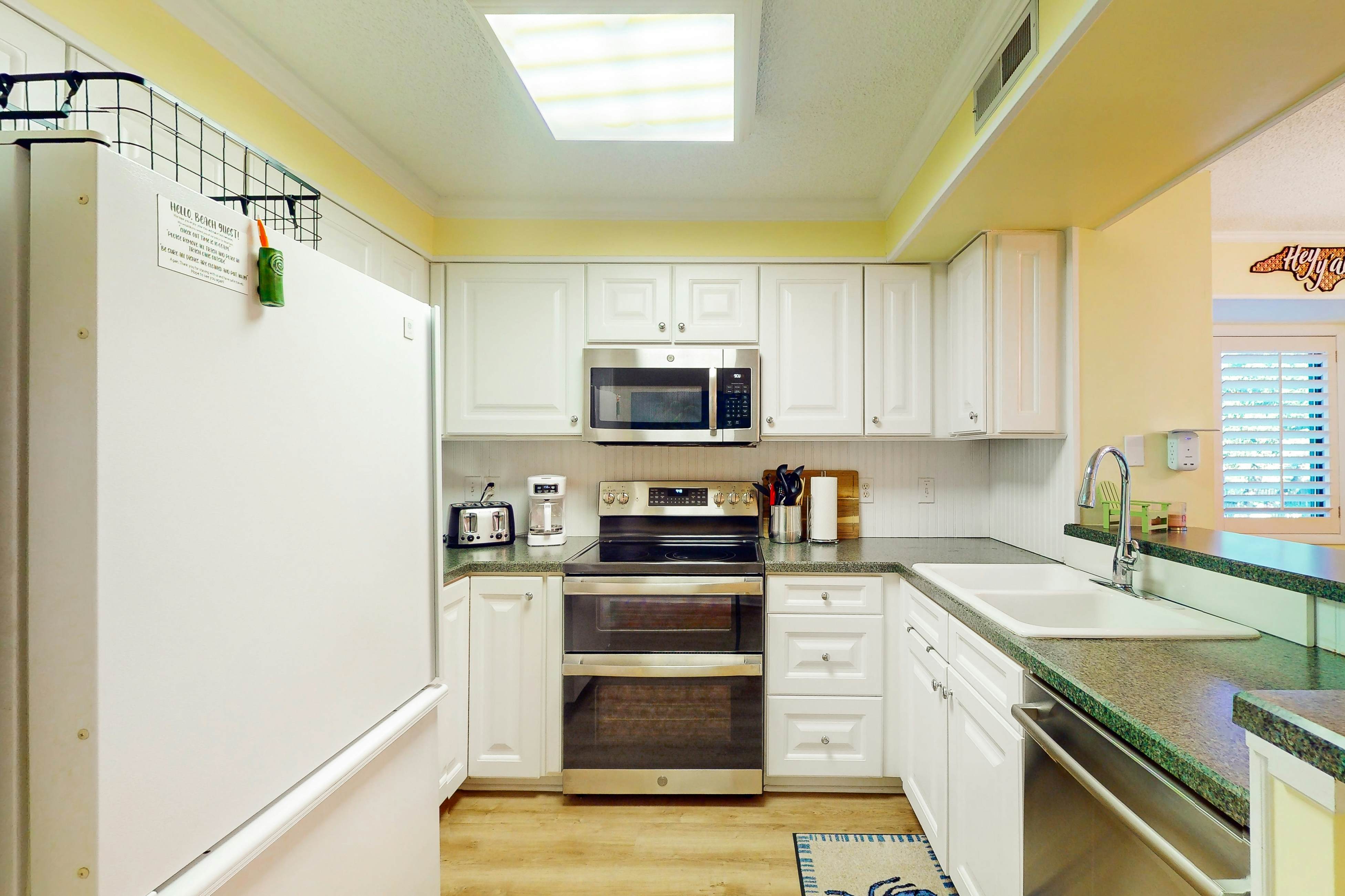 ABIBS142 Island Beach & Racquet Club G106