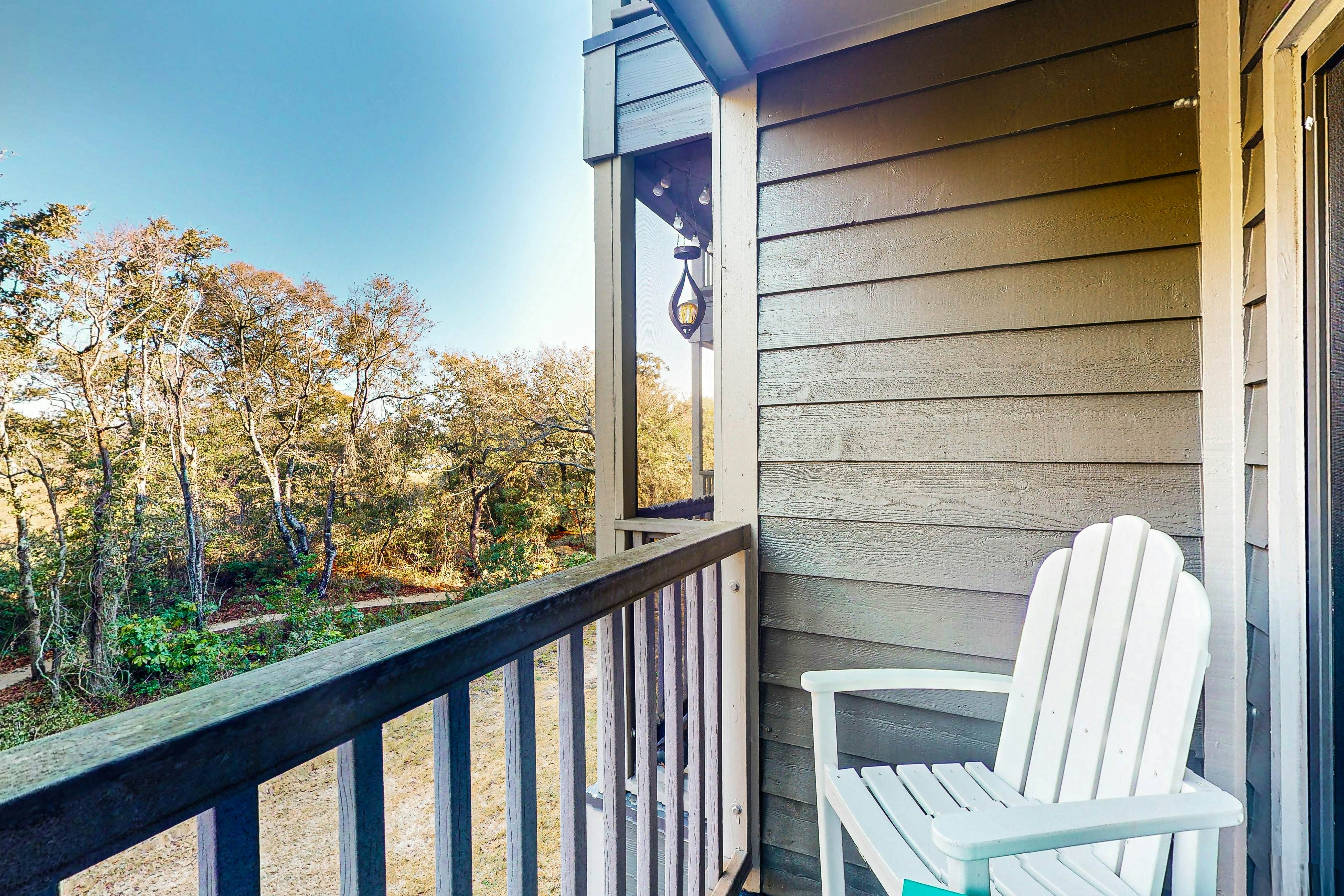 ABIBS142 Island Beach & Racquet Club G106