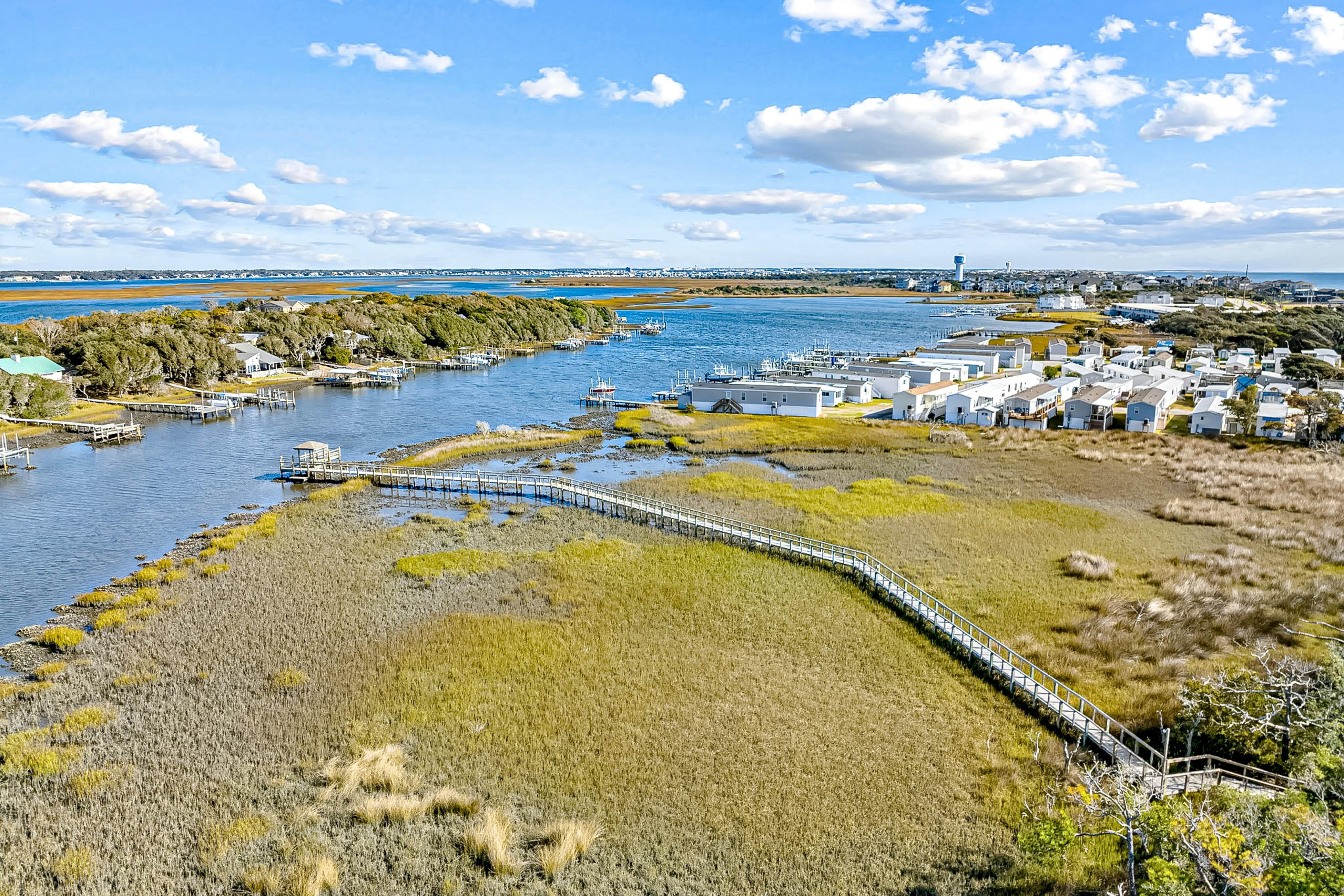 ABIBS142 Island Beach & Racquet Club G106