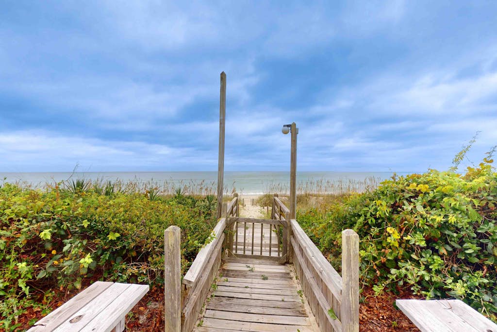 Beautiful ocean front home with direct beach access and outdoor shower