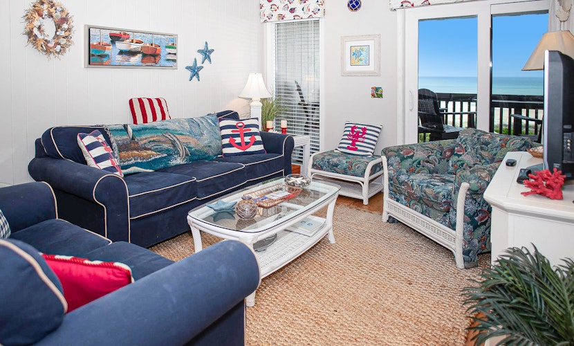 Beautifully Remodeled, Oceanfront, 3rd-Floor Condo with Balcony & Shared Pools