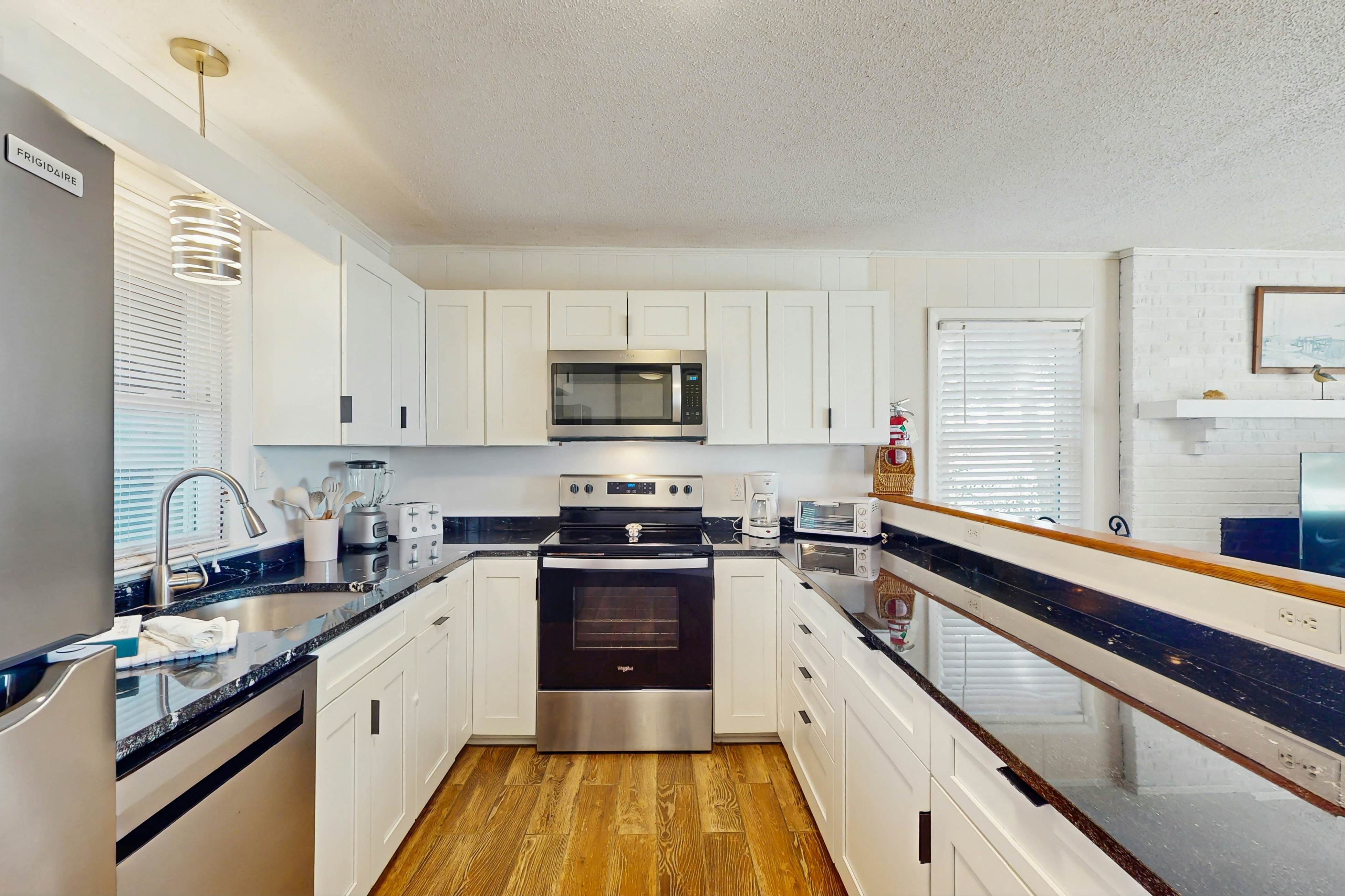 EI09B No Regrets Down