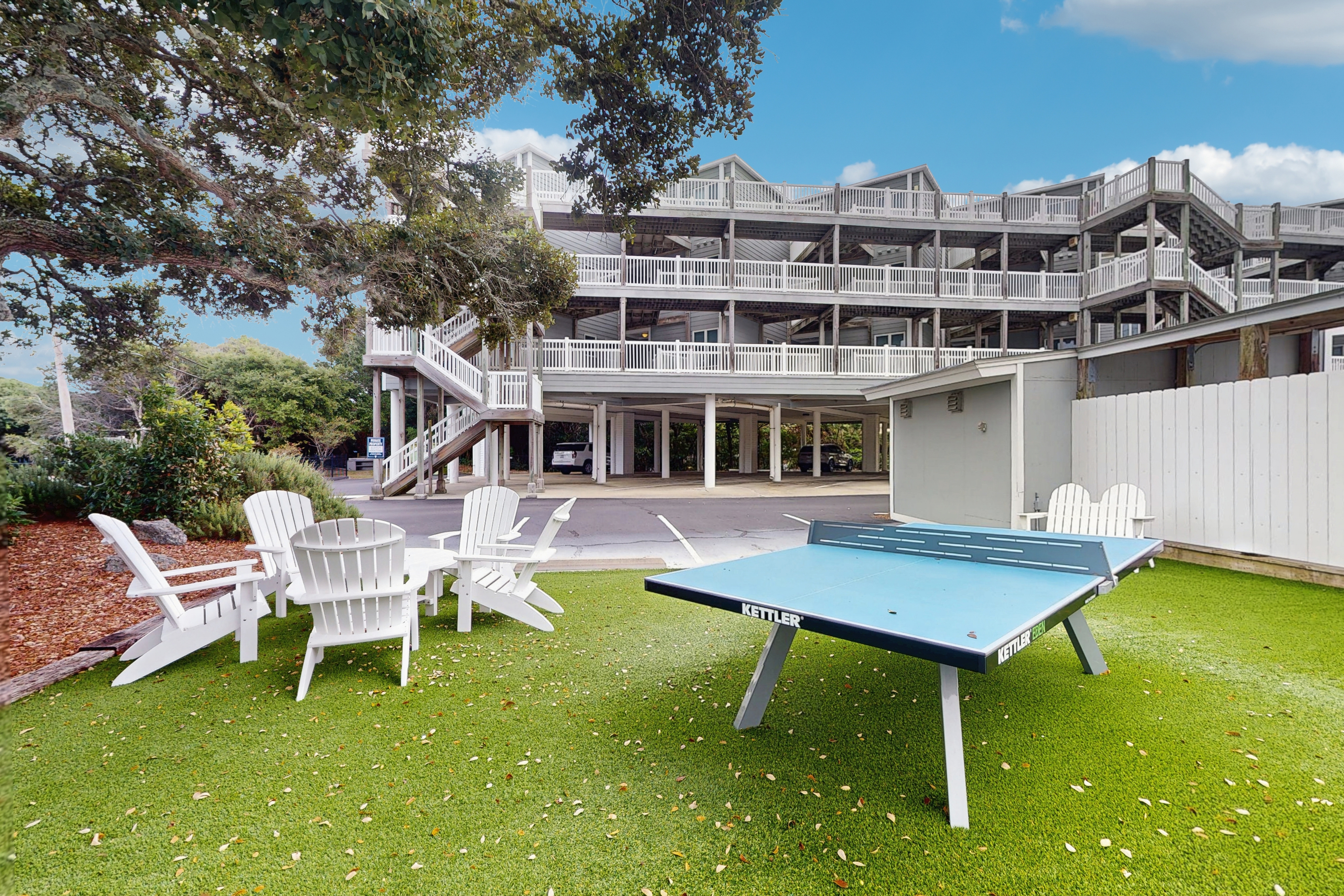 Condo in Oceanfront Complex with seasonal community pool.