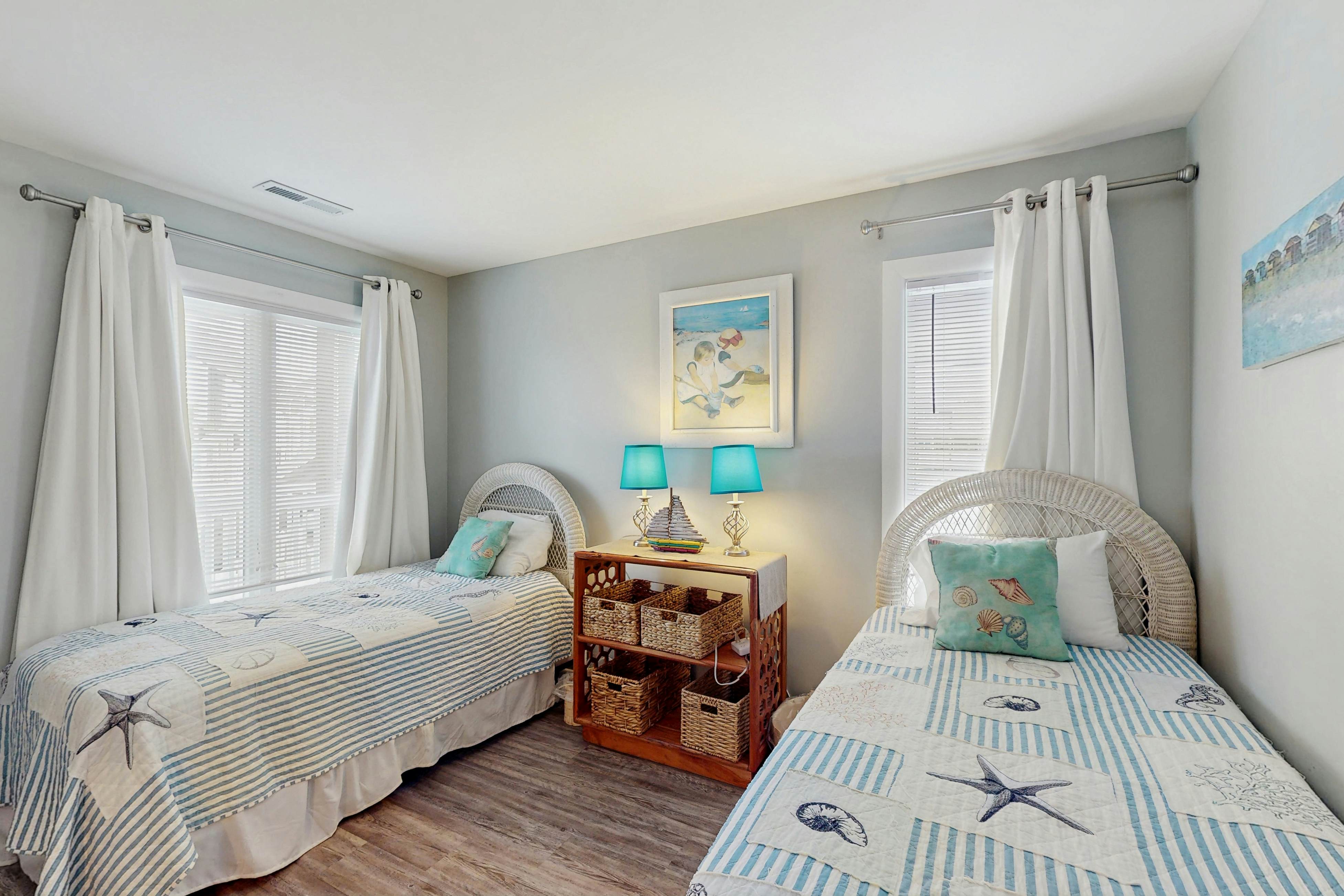 IBCS02 Colony by the Sea #201