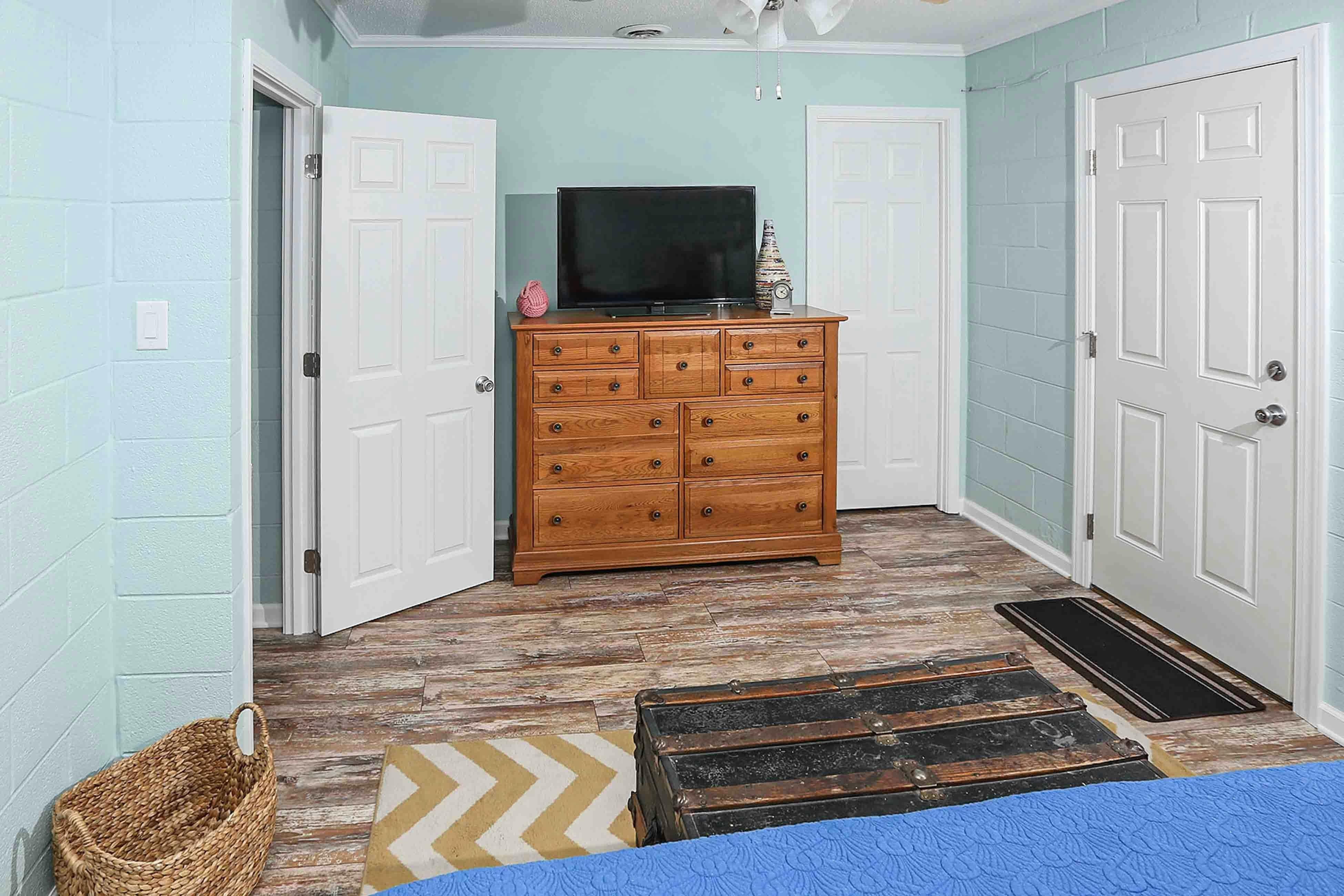 ABCT122 Toes in the Sand Unit B