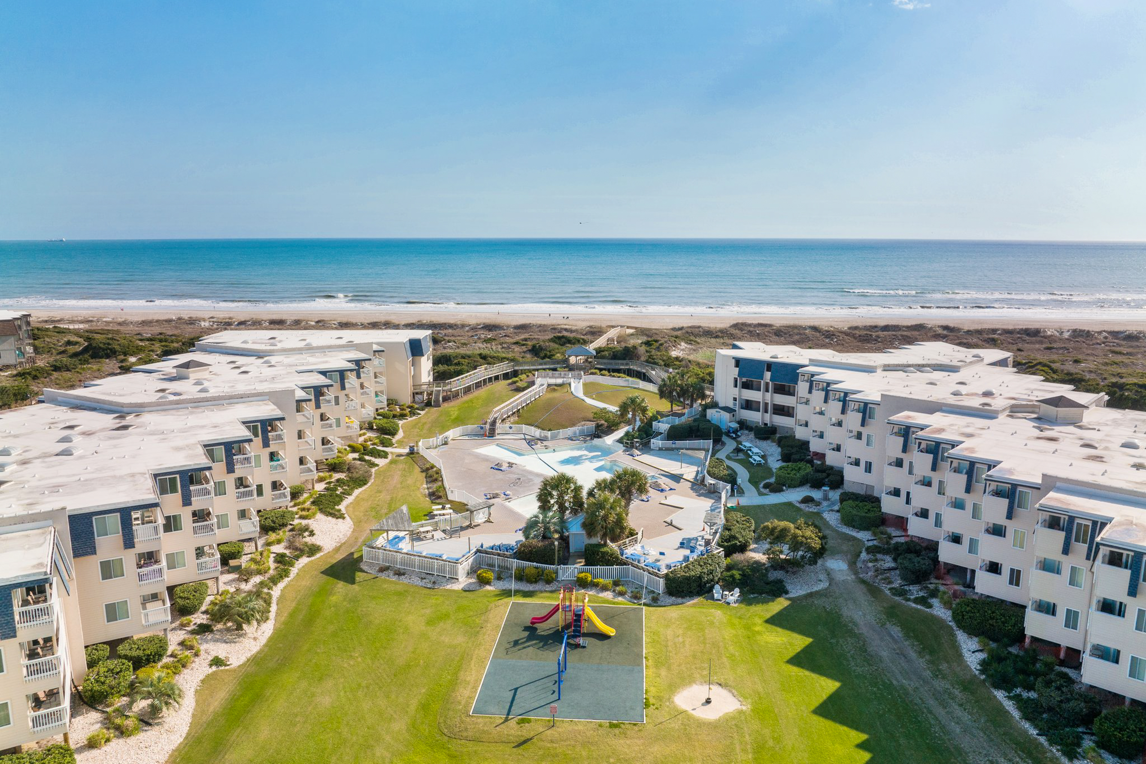 First-Floor Condo with Courtyard View, WiFi & Shared Pools/Hot Tub/Putt-Putt