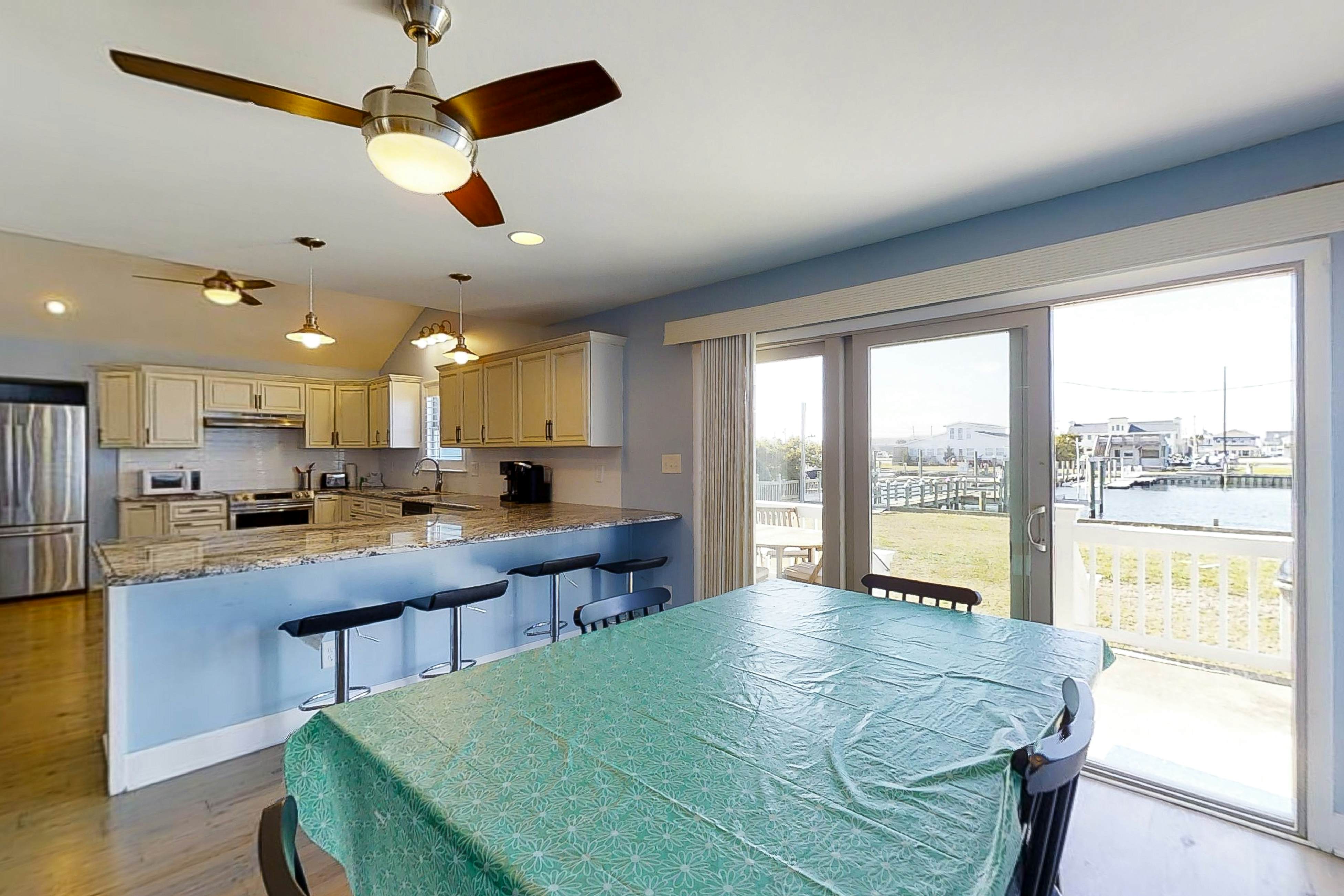 ABCT05 Dock of the Bay