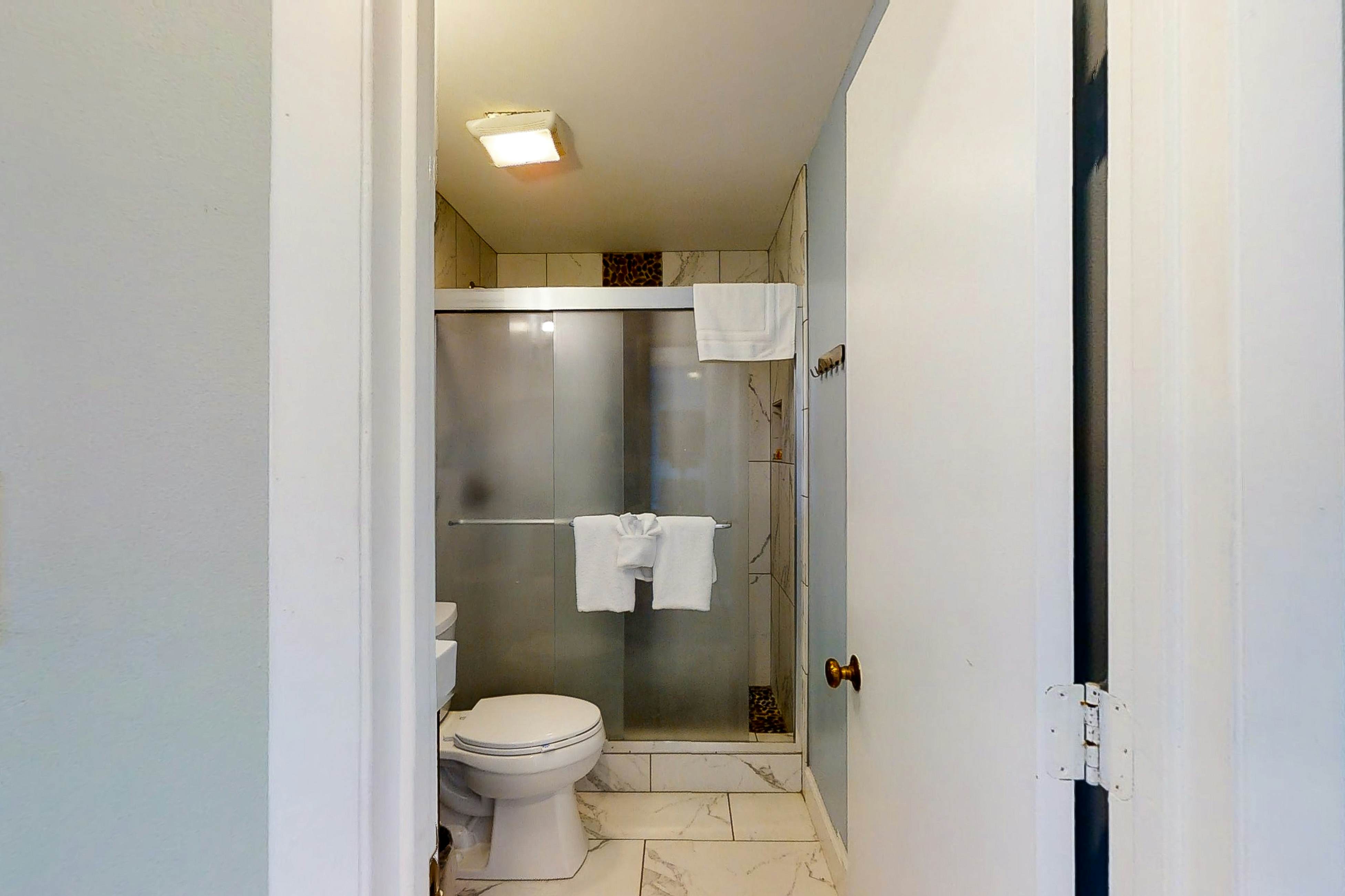 ABCT05 Dock of the Bay