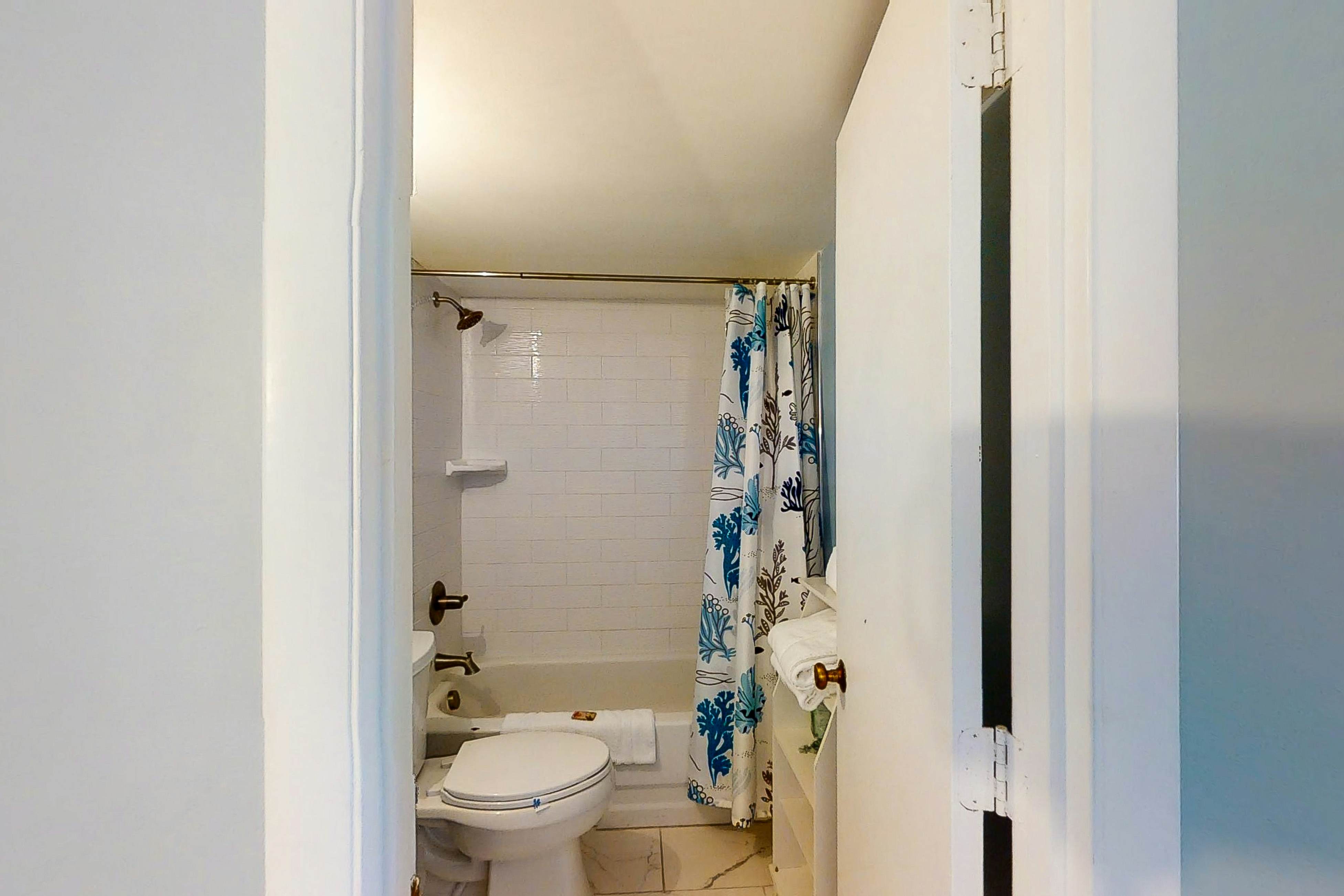 ABCT05 Dock of the Bay