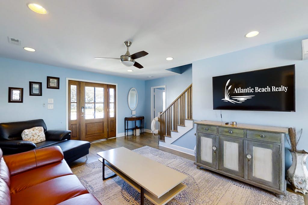 Dock of the Bay: Dog Friendly, Canal-Front w/Deepwater Boat Slip