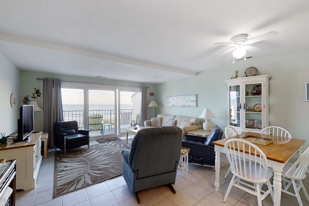 PKBSC02 Bogue Shore Club 208