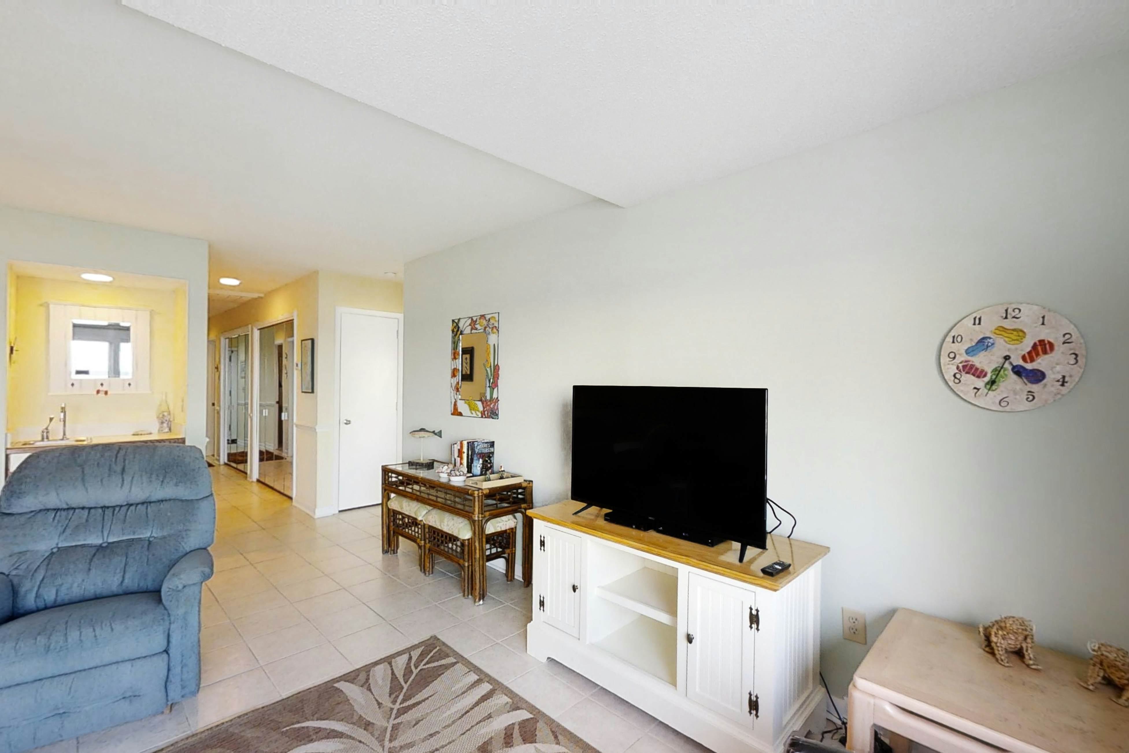 PKBSC02 Bogue Shore Club 208