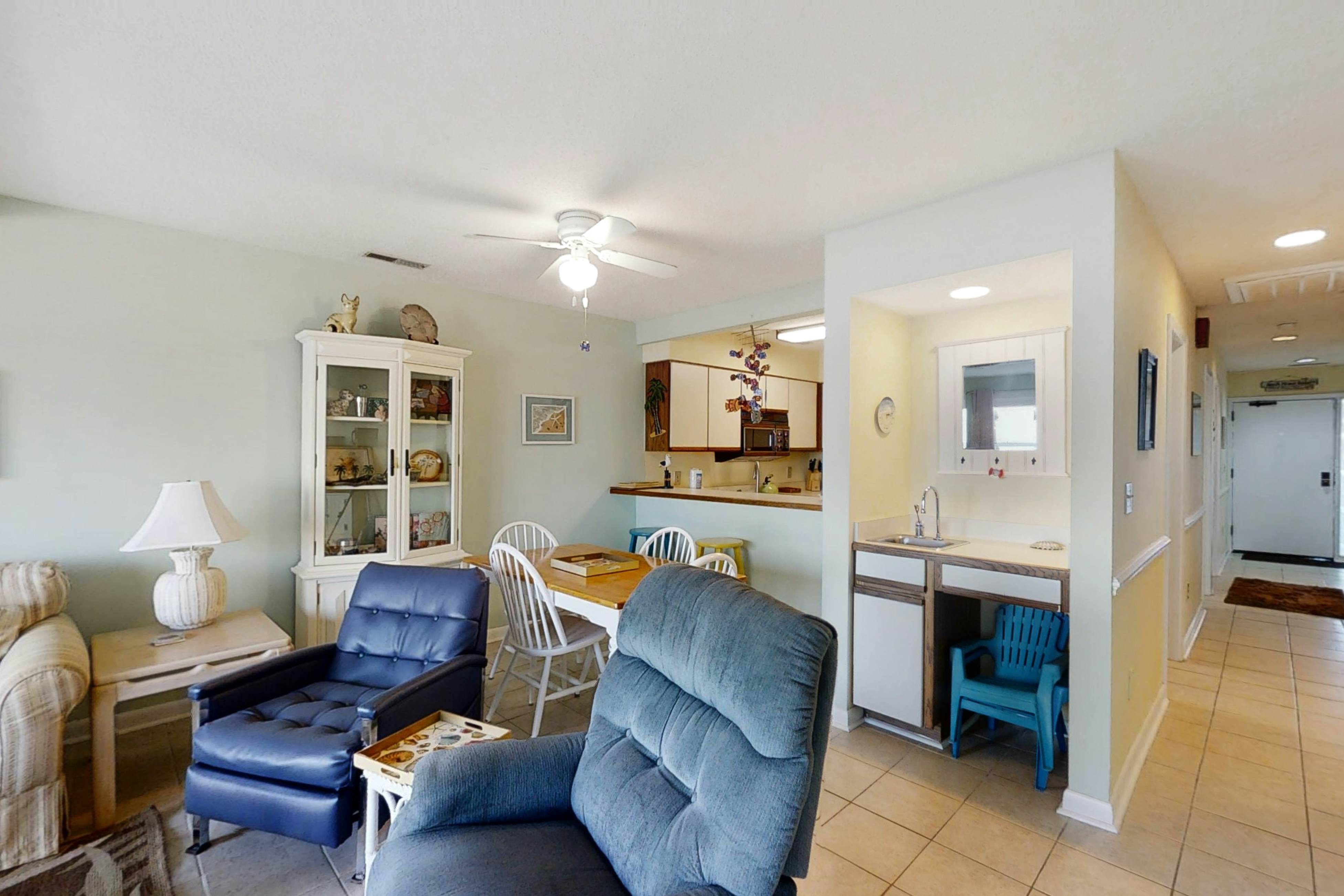 PKBSC02 Bogue Shore Club 208