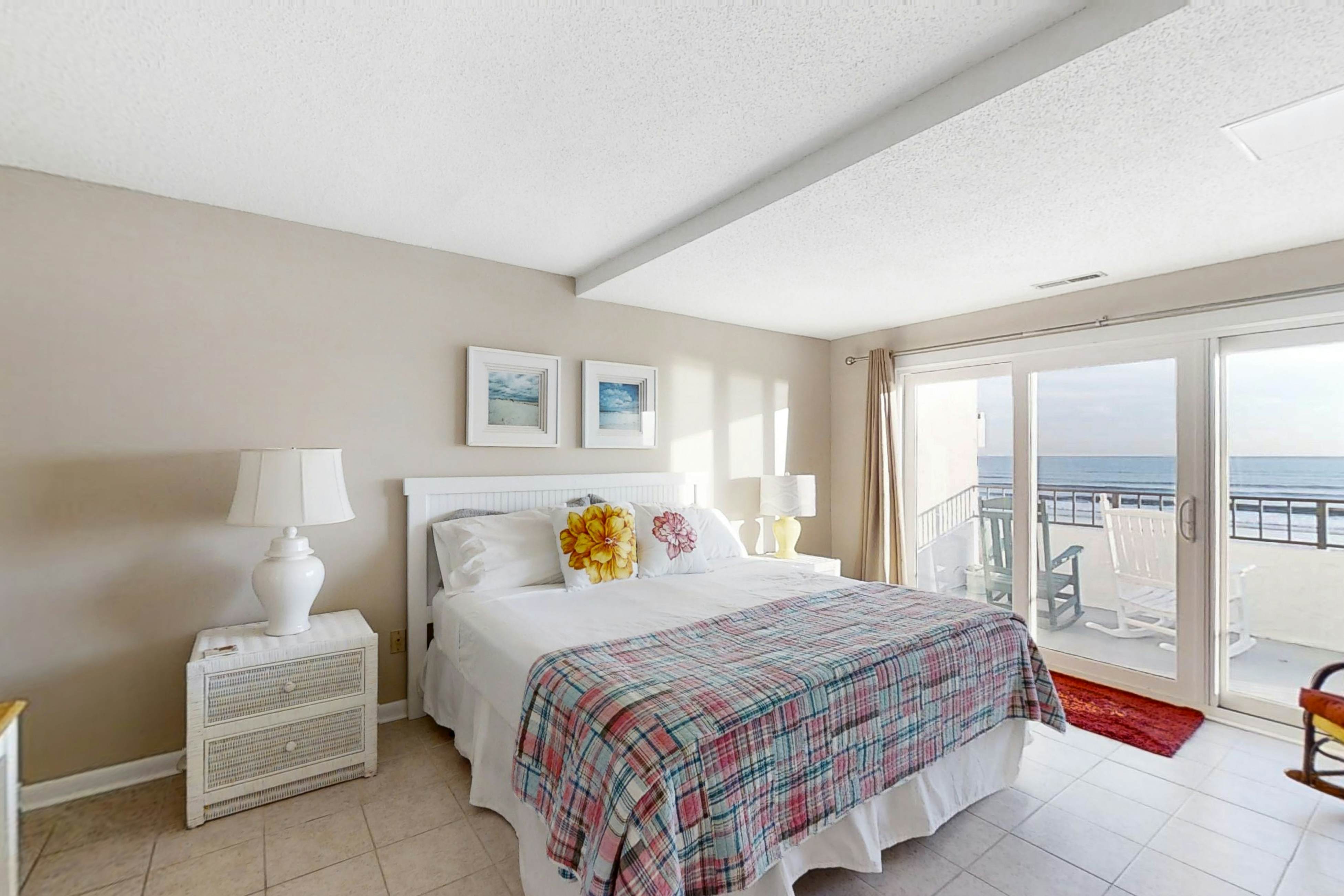 PKBSC02 Bogue Shore Club 208